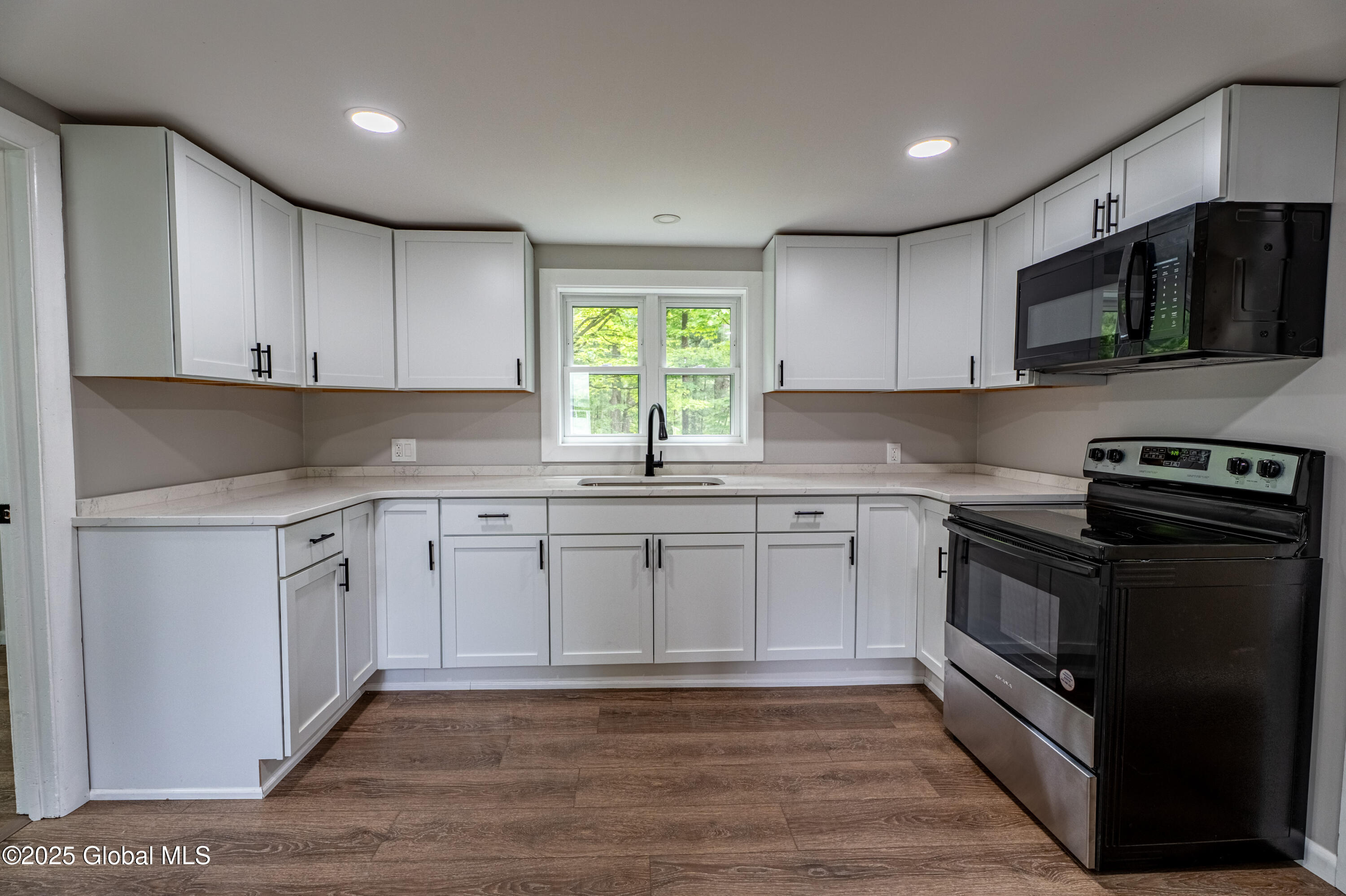 13 Camel Hill Road, Troy, New York image 14