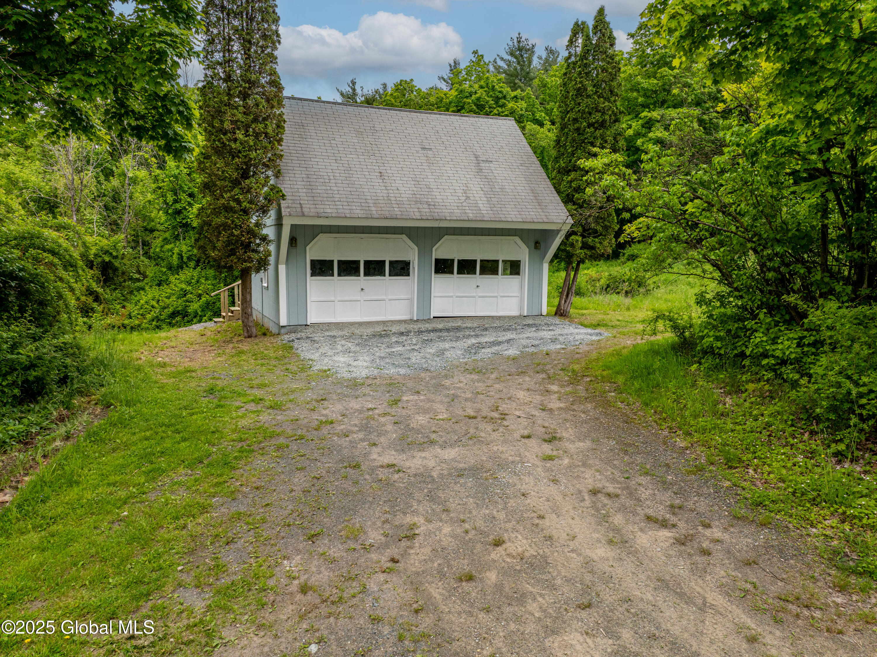 13 Camel Hill Road, Troy, New York image 3