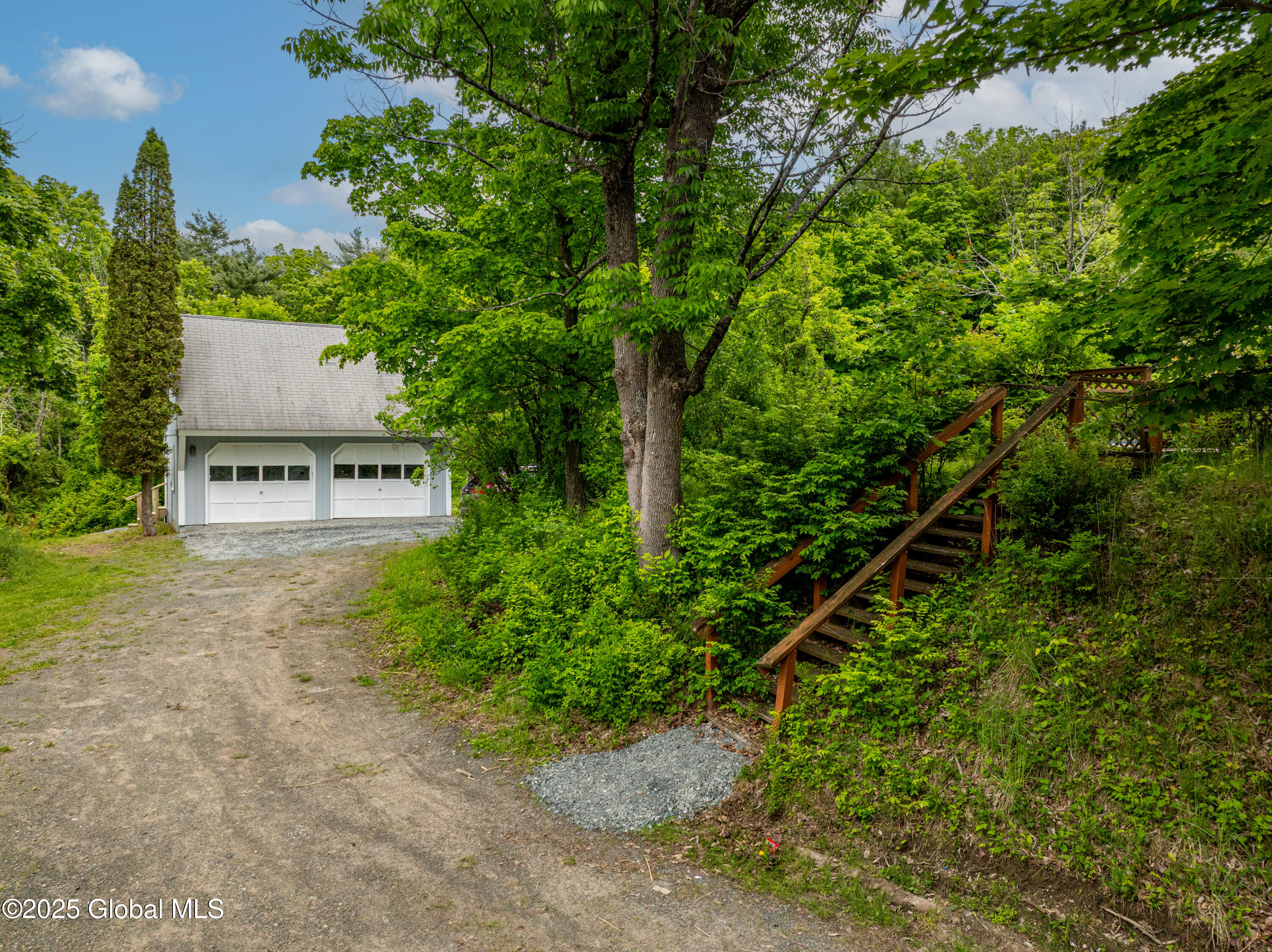 13 Camel Hill Road, Troy, New York image 4