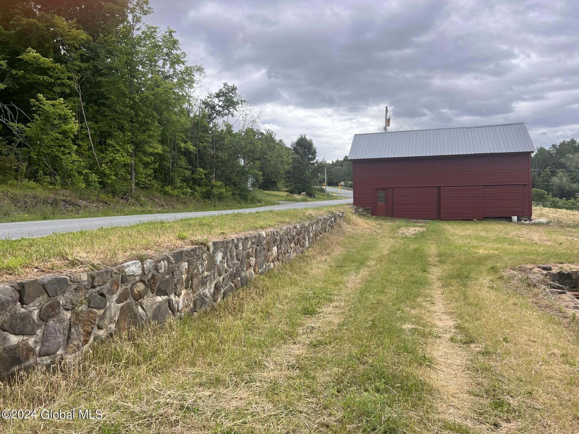 9 Hinds Road, Argyle, New York image 2