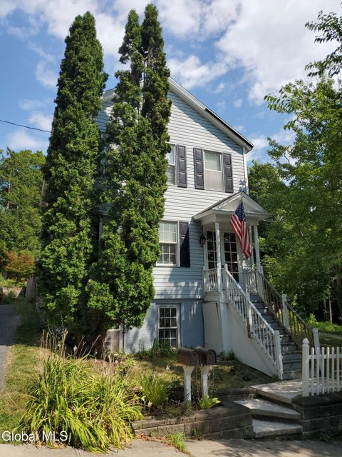 Photo of 2 Lawrence Street, Rensselaer, NY 12144 (MLS # 202523050) Photo of 2 Lawrence Street, Rensselaer, NY 12144 (MLS # 202523050)