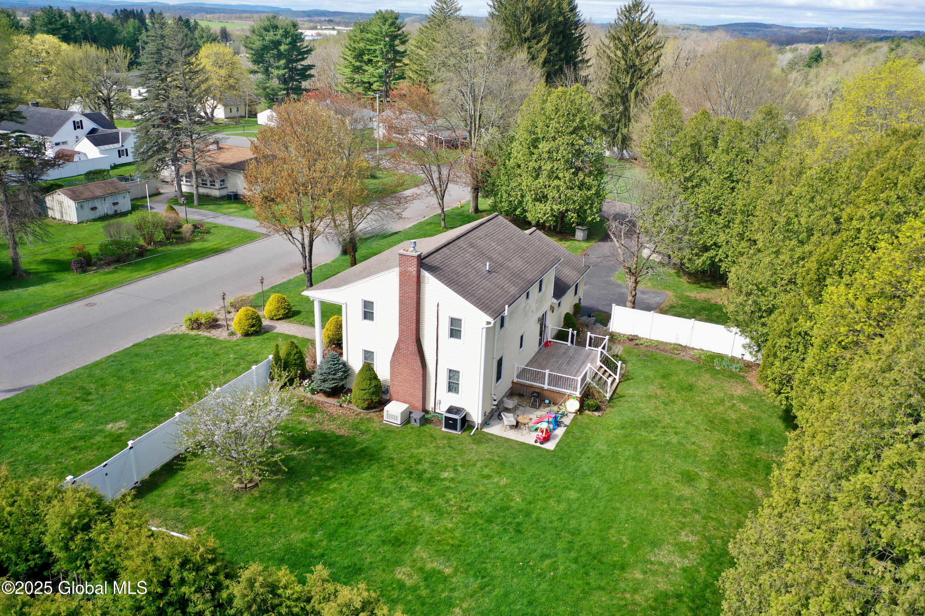 215 W 5th Avenue, Johnstown, New York image 32