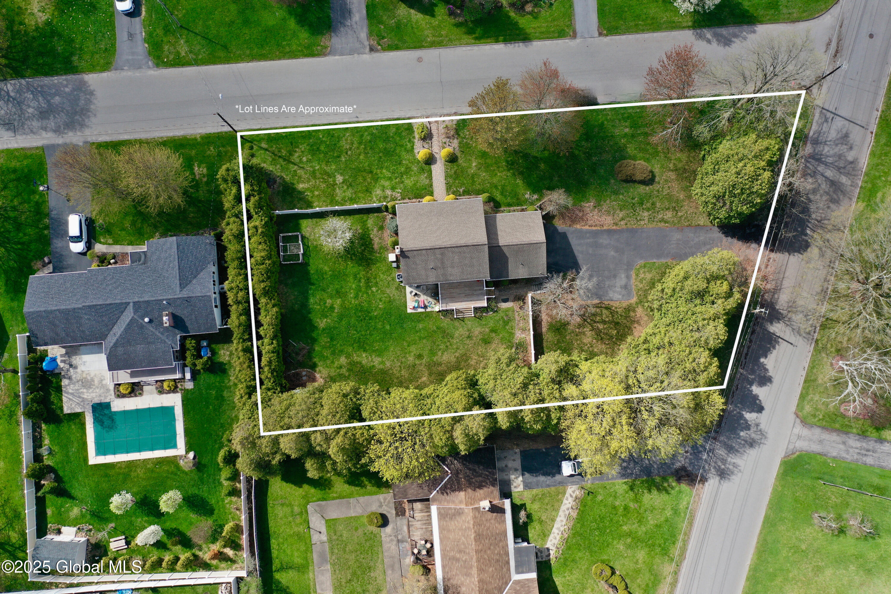 215 W 5th Avenue, Johnstown, New York image 33