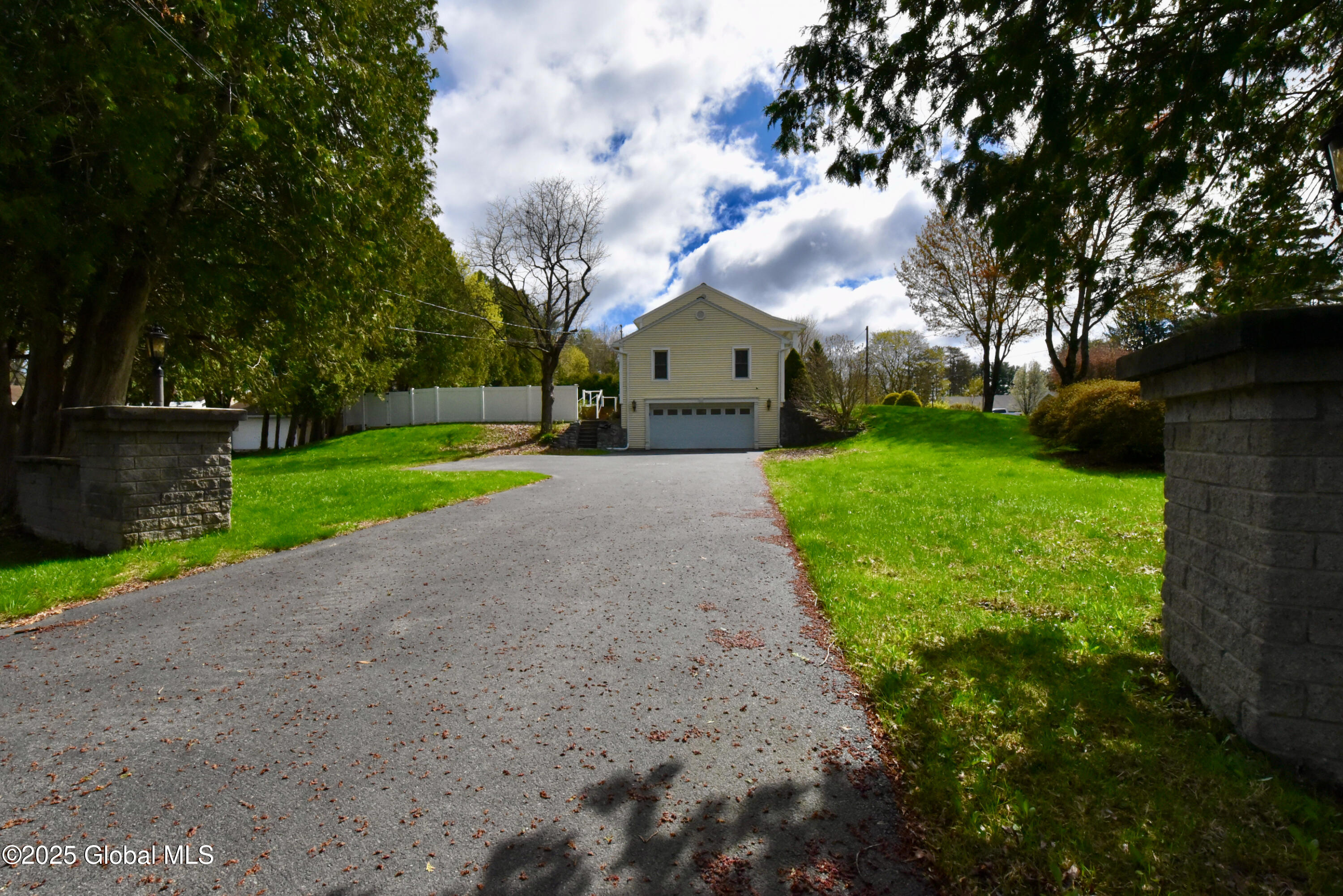 215 W 5th Avenue, Johnstown, New York image 30
