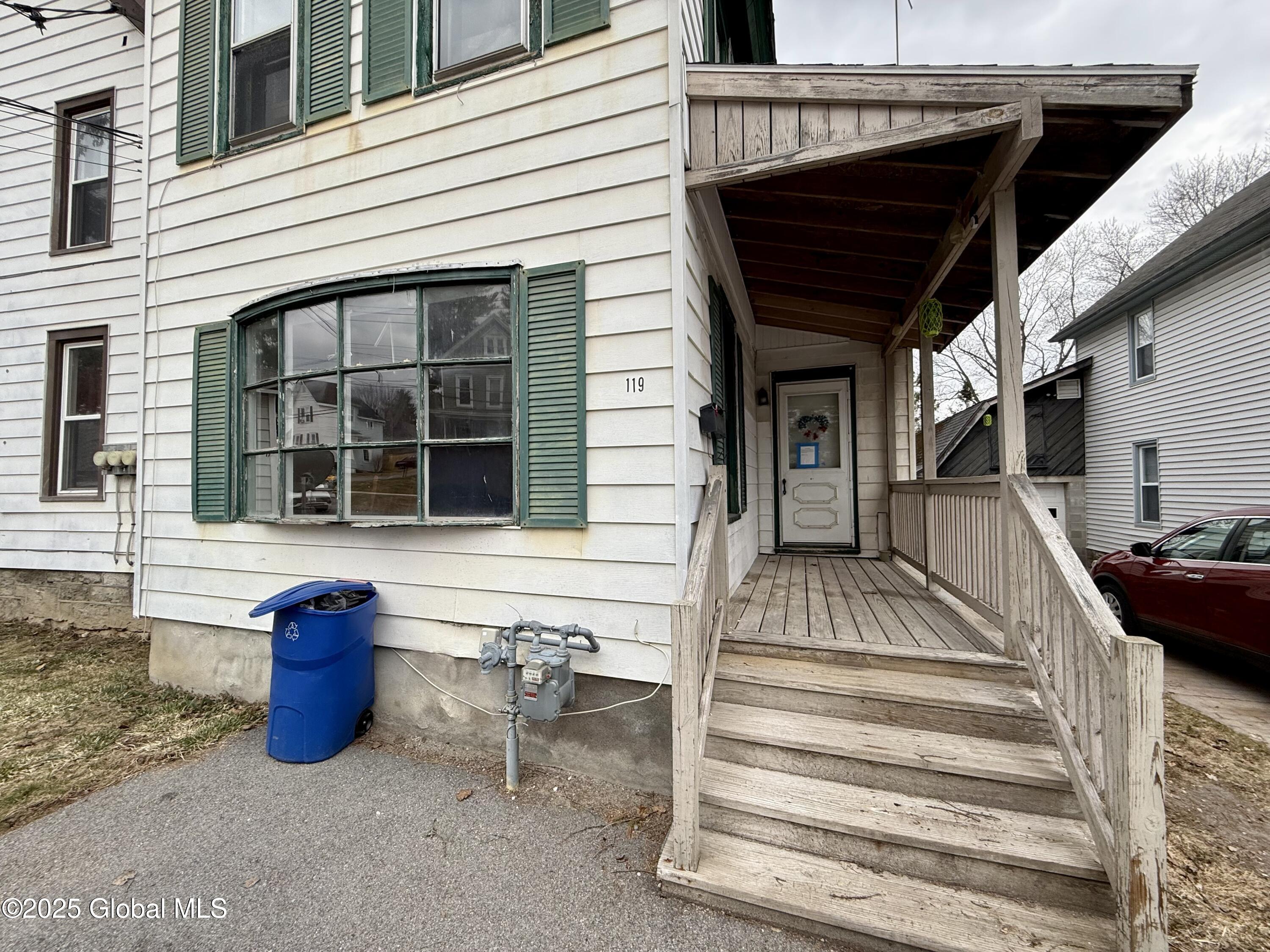 119 E Clinton Street, Johnstown, New York image 2