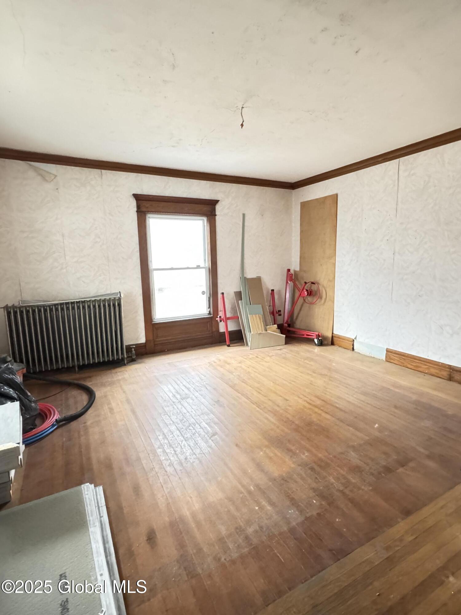 10 6th Street, Gloversville, New York image 4