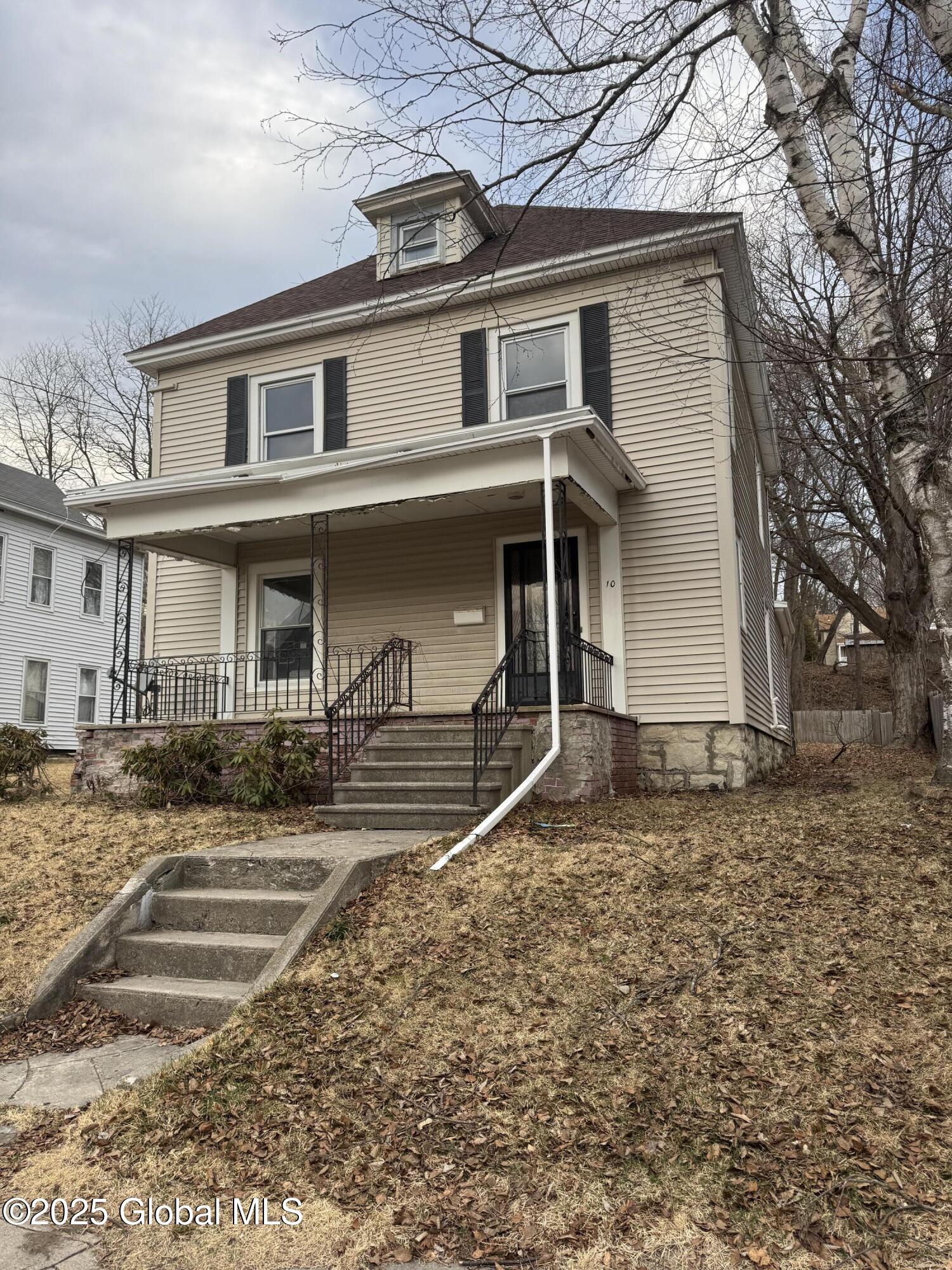 10 6th Street, Gloversville, New York image 2