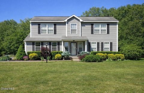 Photo of 44 Bancker Avenue, Schenectady, NY 12302 (MLS # 202613132)