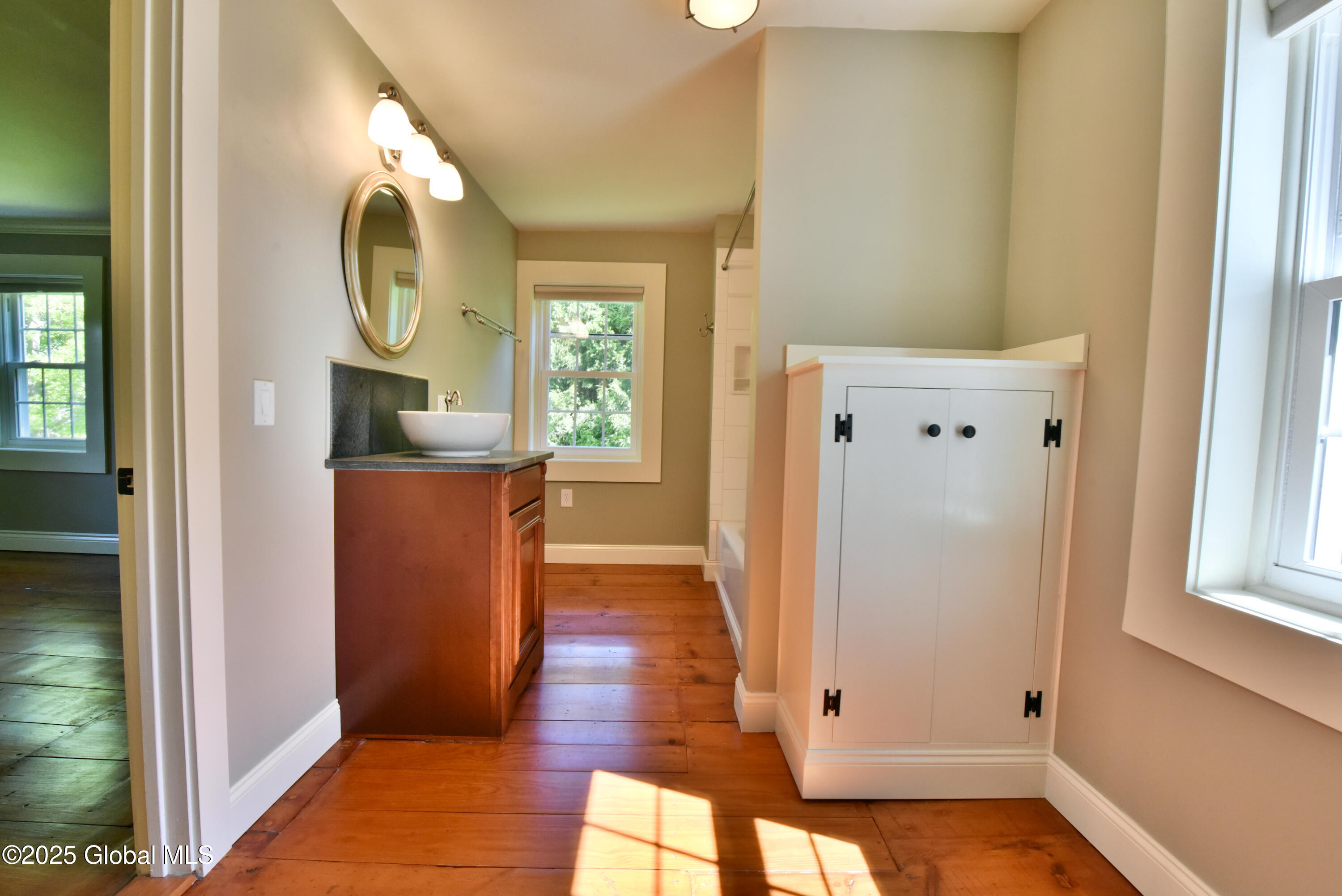 51 Hoffman Road, Saratoga Springs, New York image 27