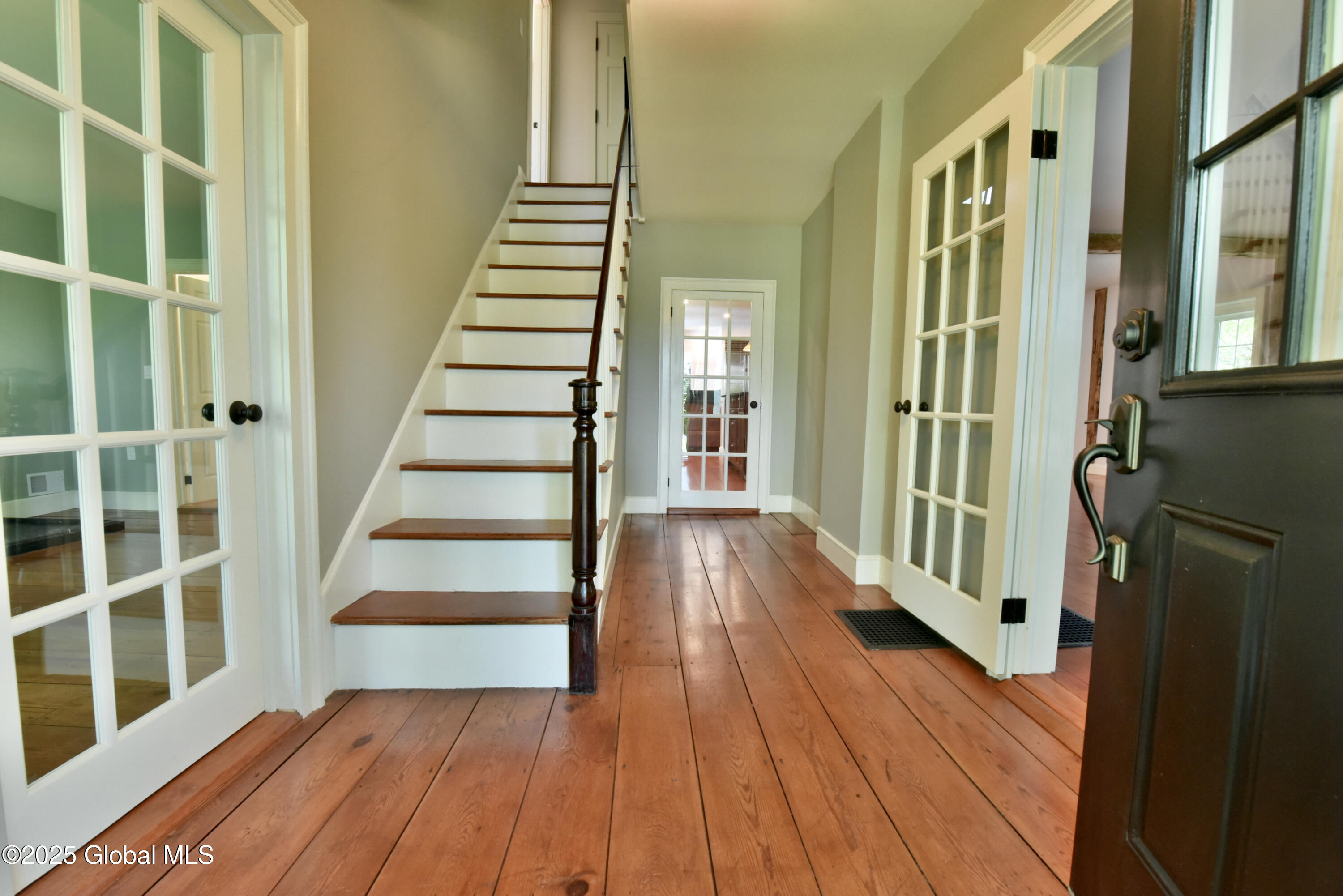 51 Hoffman Road, Saratoga Springs, New York image 4