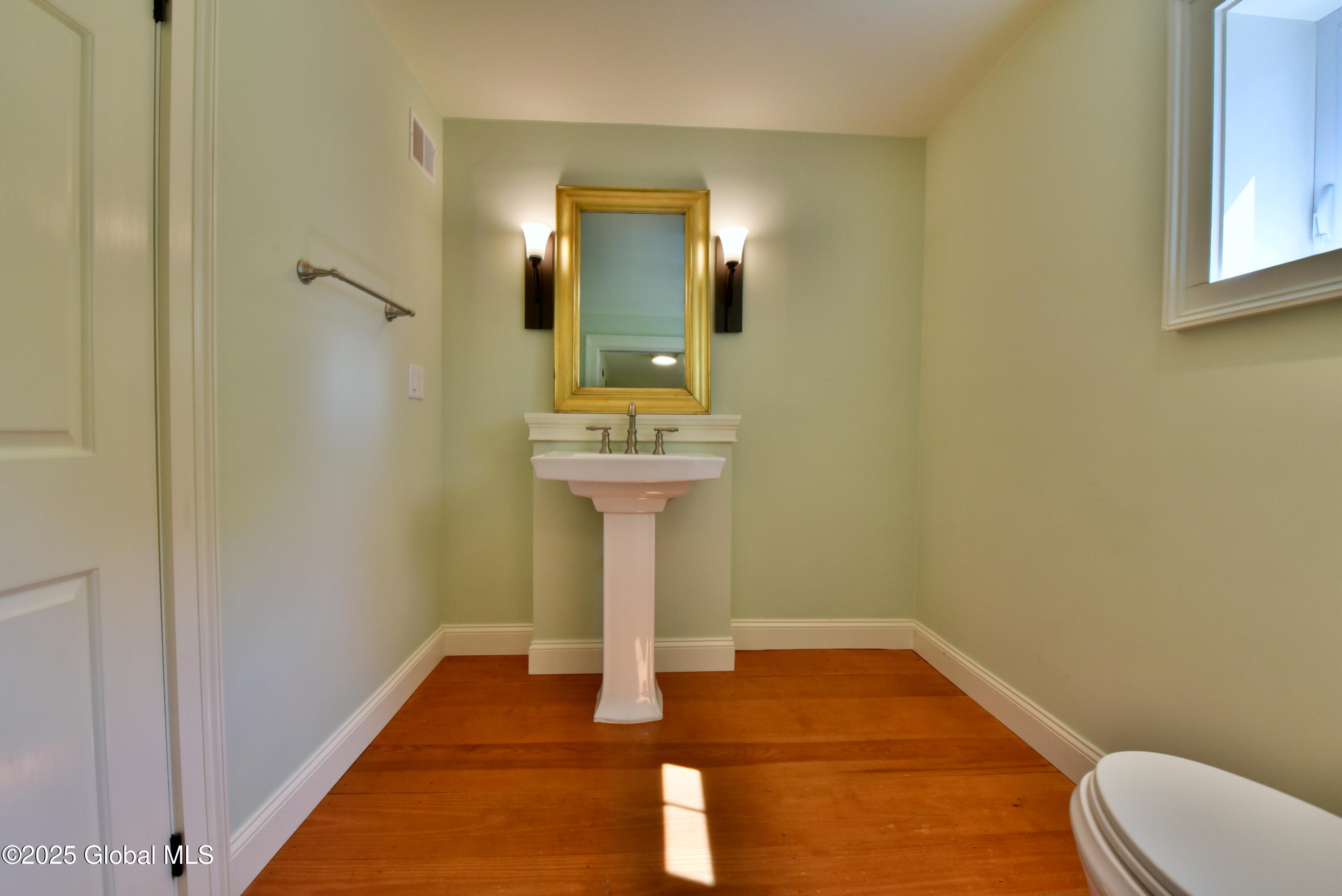 51 Hoffman Road, Saratoga Springs, New York image 7