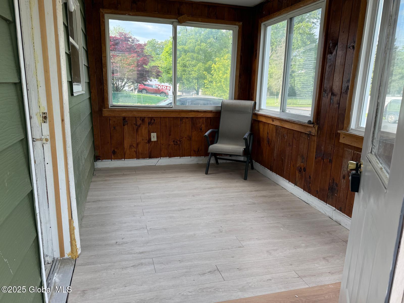 35 Conliss Avenue, Albany, New York image 2