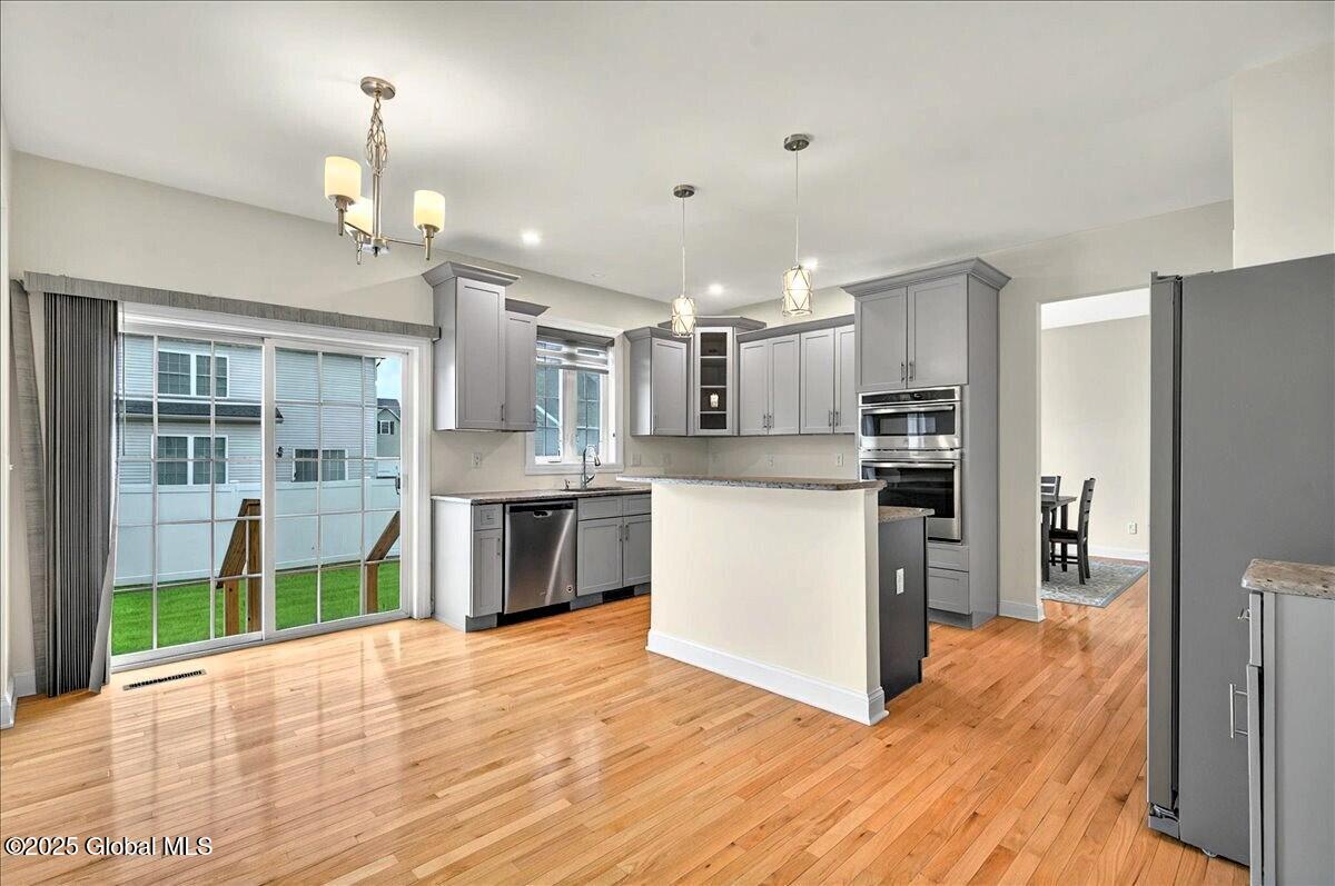 61 Sycamore Street, Ballston Lake, New York image 12