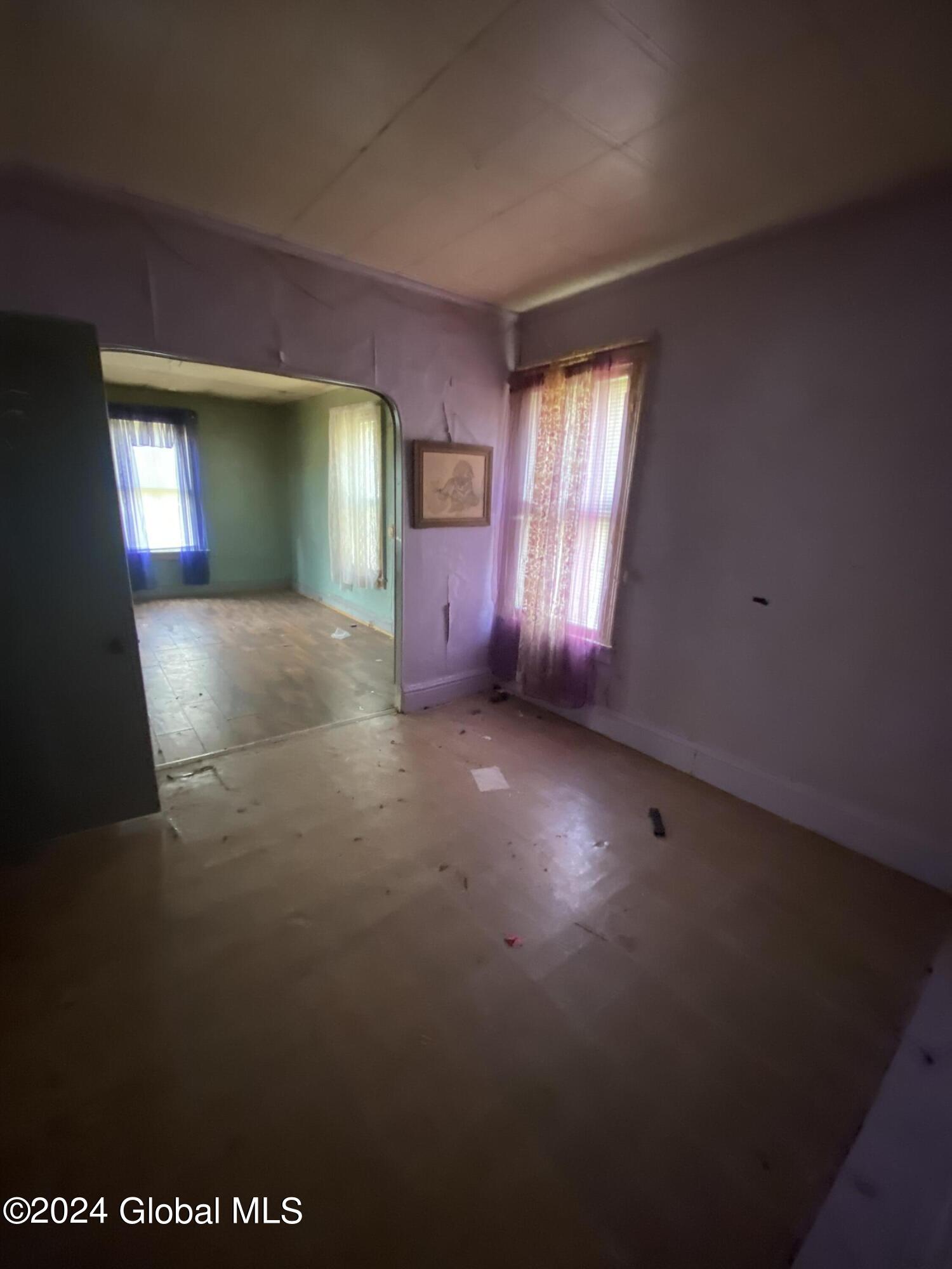 Gloversville, New York 12078, United States, 6 Bedrooms Bedrooms, ,3 BathroomsBathrooms,Residential,Active,48217