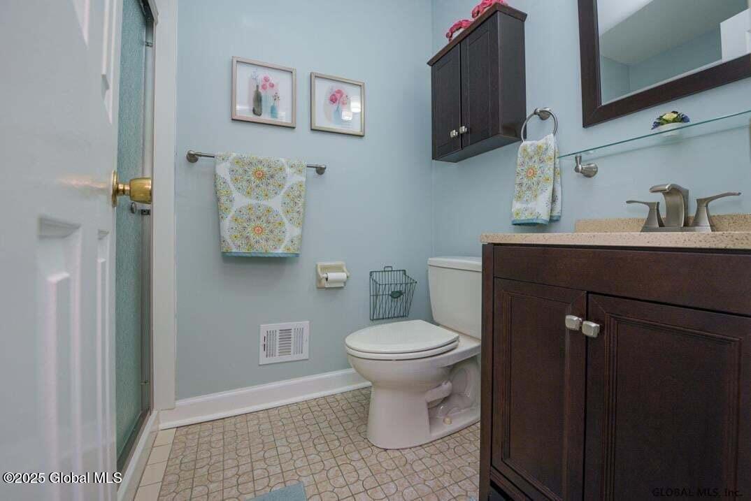 198 Williamsburg Court, Albany, New York image 12