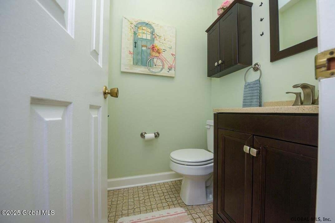 198 Williamsburg Court, Albany, New York image 11