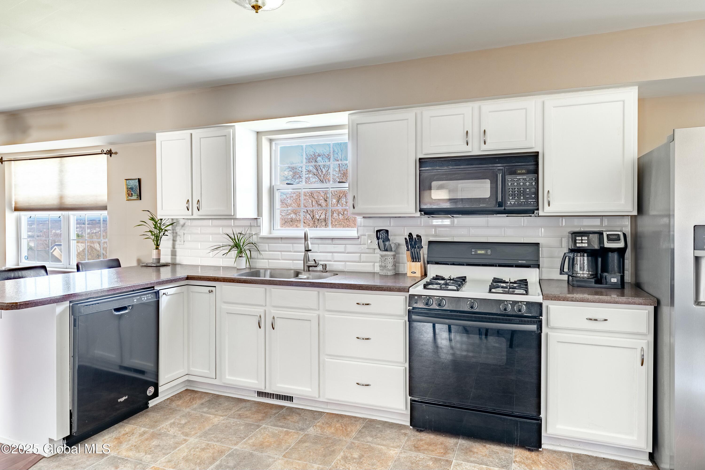 15 Red Rock Road, Troy, New York image 11