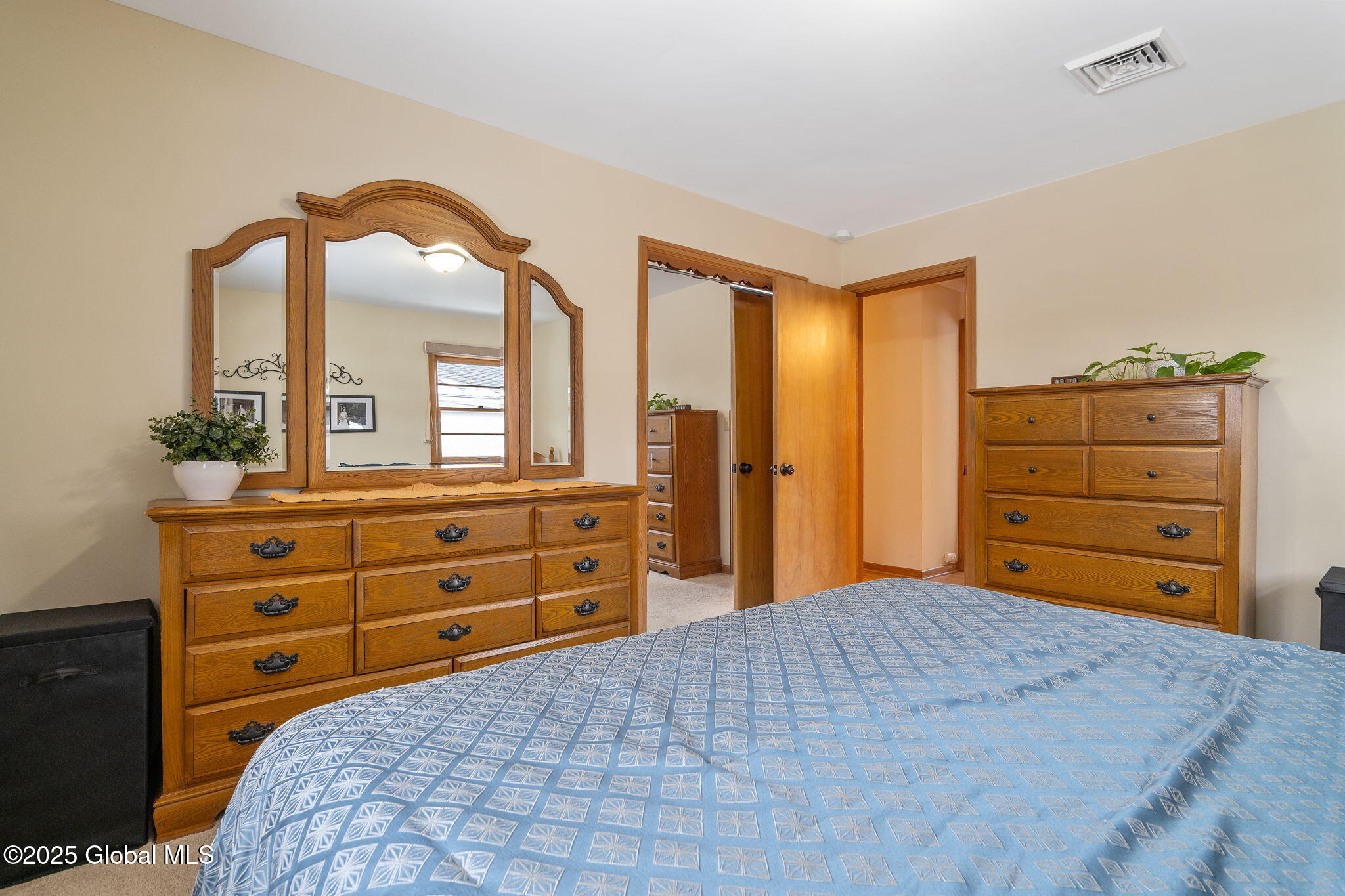 85 Oneida Avenue, Troy, New York image 17