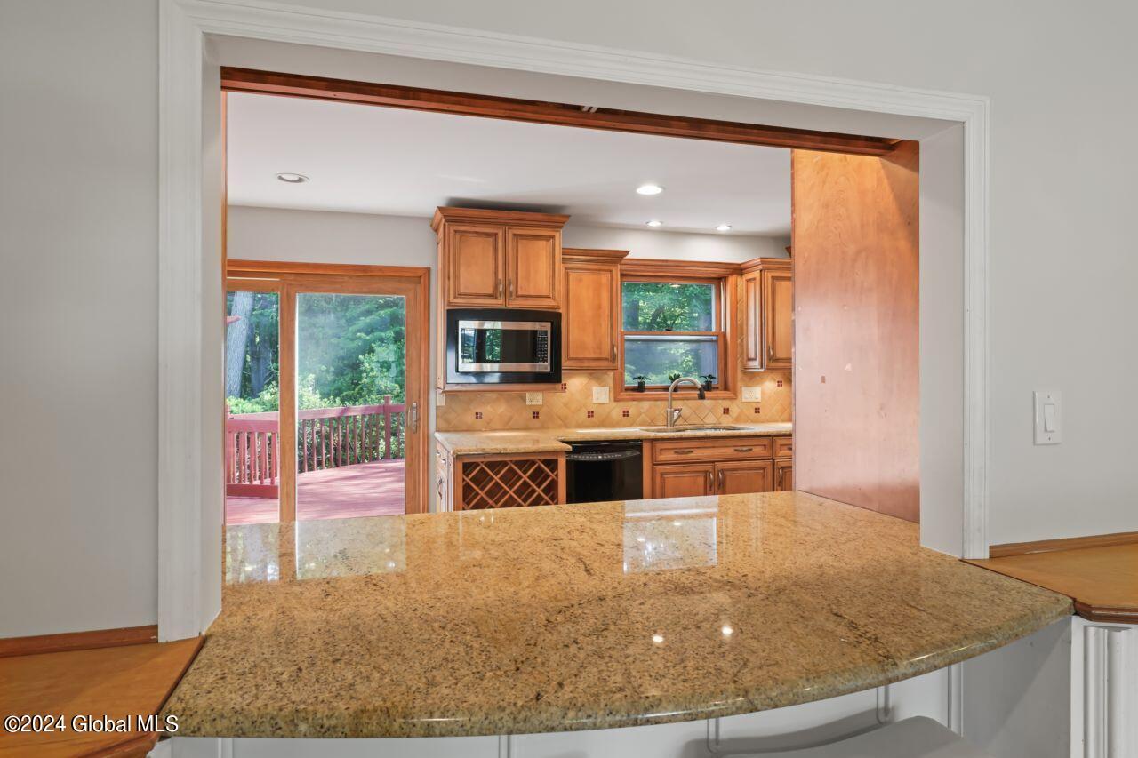 90 Apple Tree Lane, Clifton Park, New York image 12