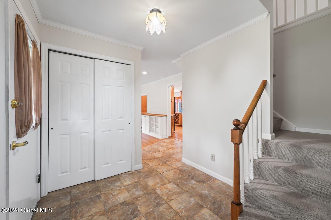90 Apple Tree Lane, Clifton Park, New York image 6