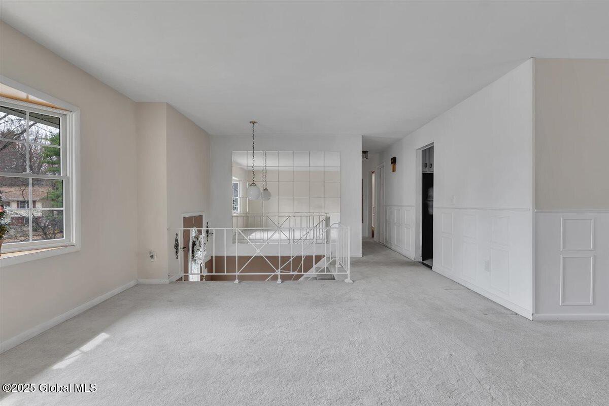 8 Nutmeg Court, Clifton Park, New York image 7