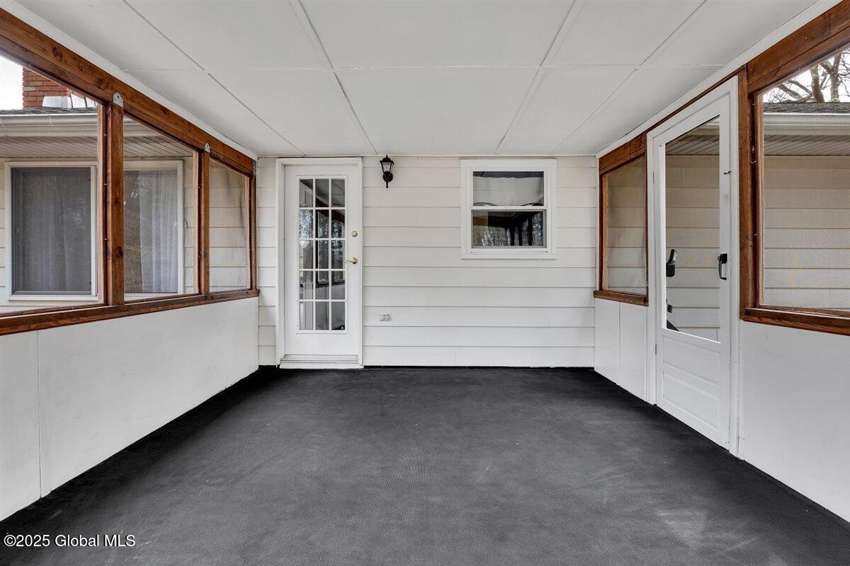 8 Nutmeg Court, Clifton Park, New York image 15