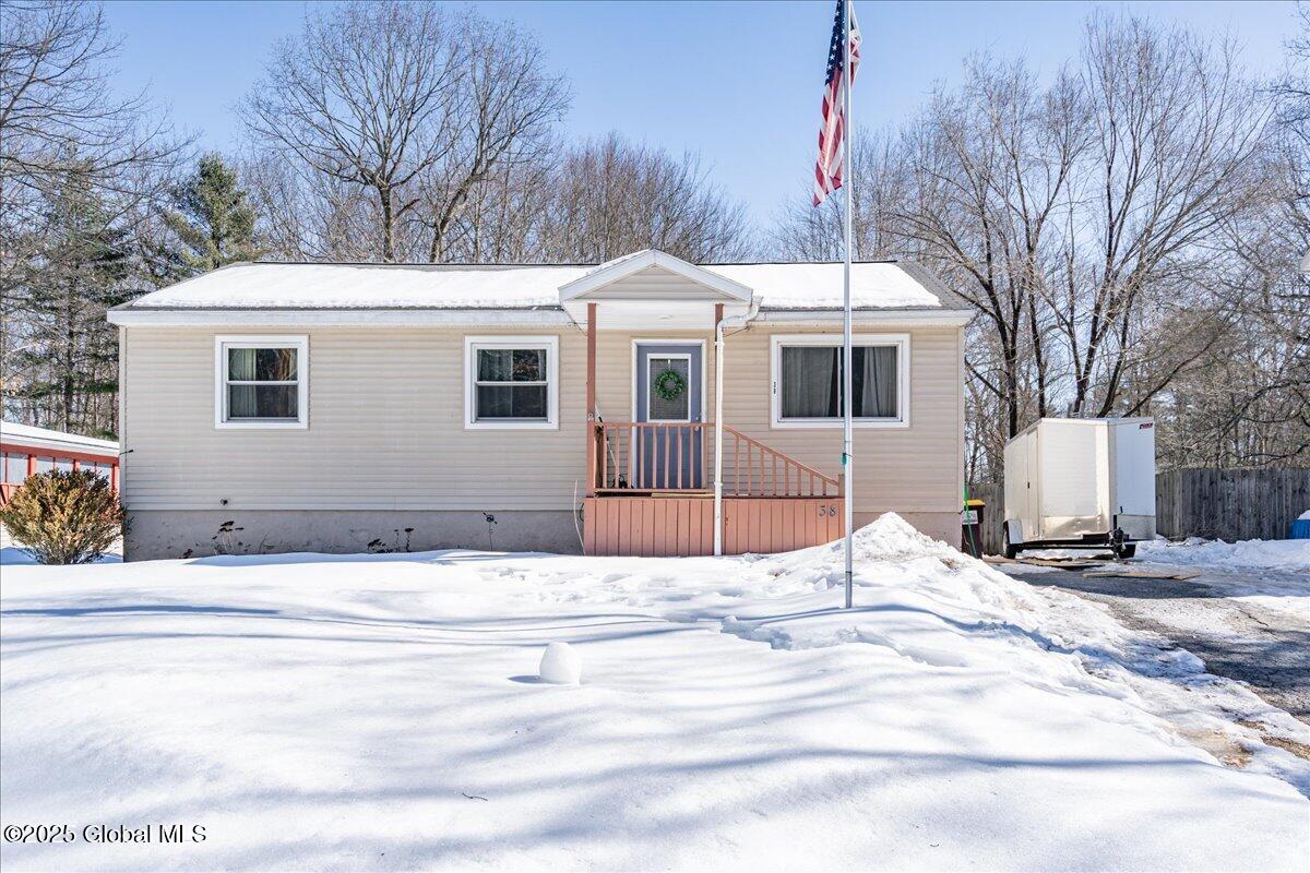 38 Red Oak Lane, Ballston Spa, New York image 2