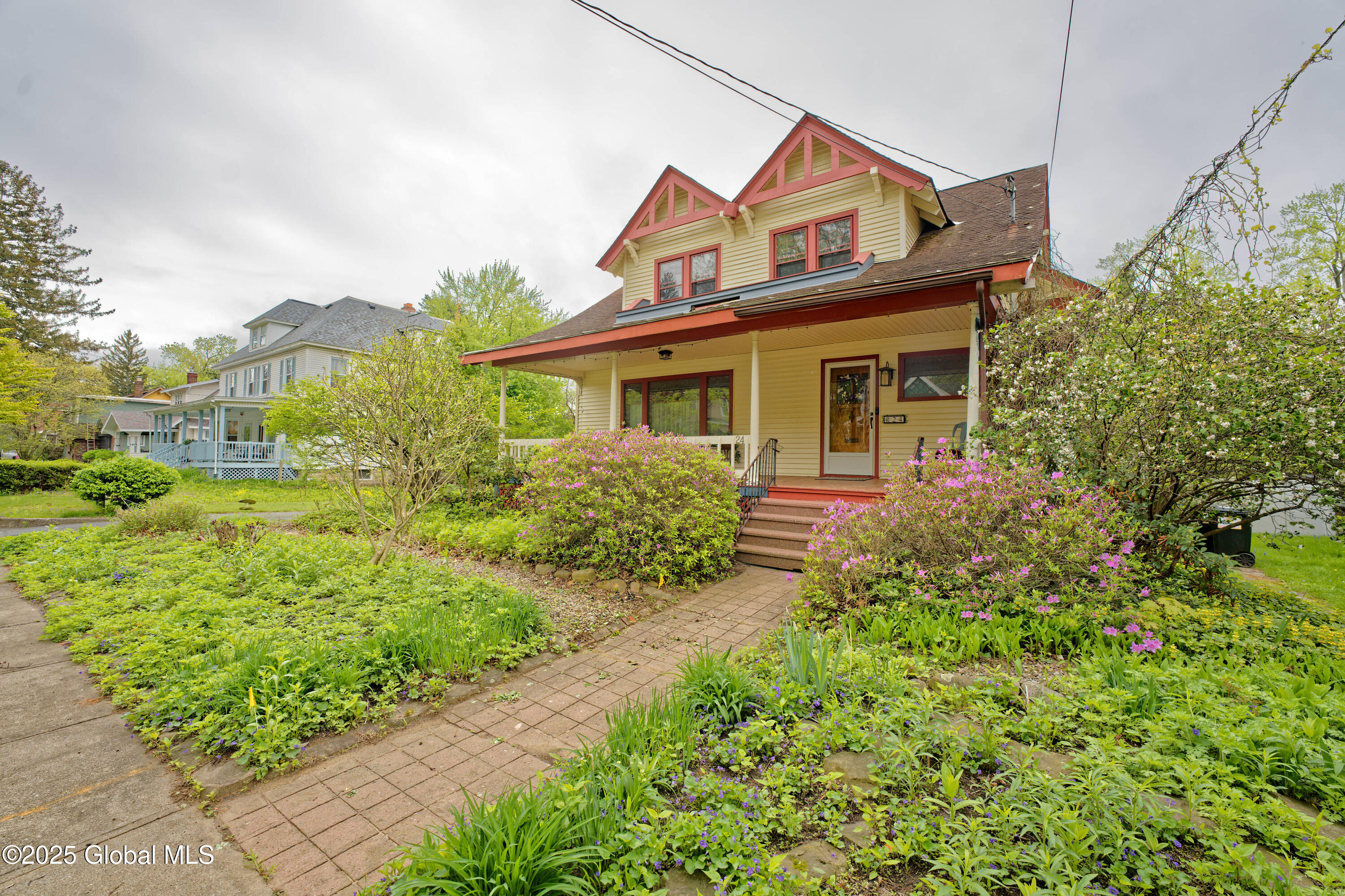 24 Ray Street, Niskayuna, New York image 2