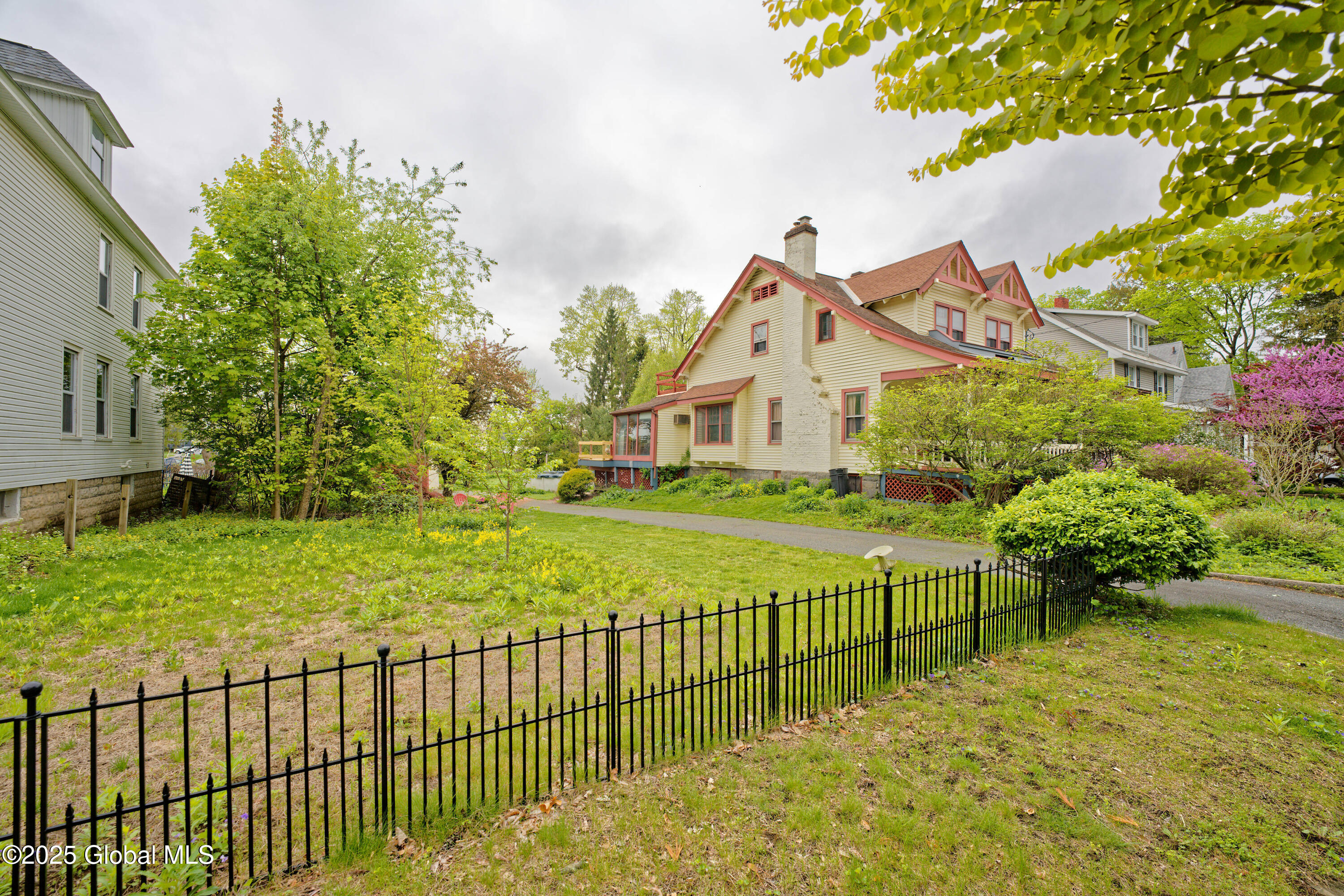 24 Ray Street, Niskayuna, New York image 36