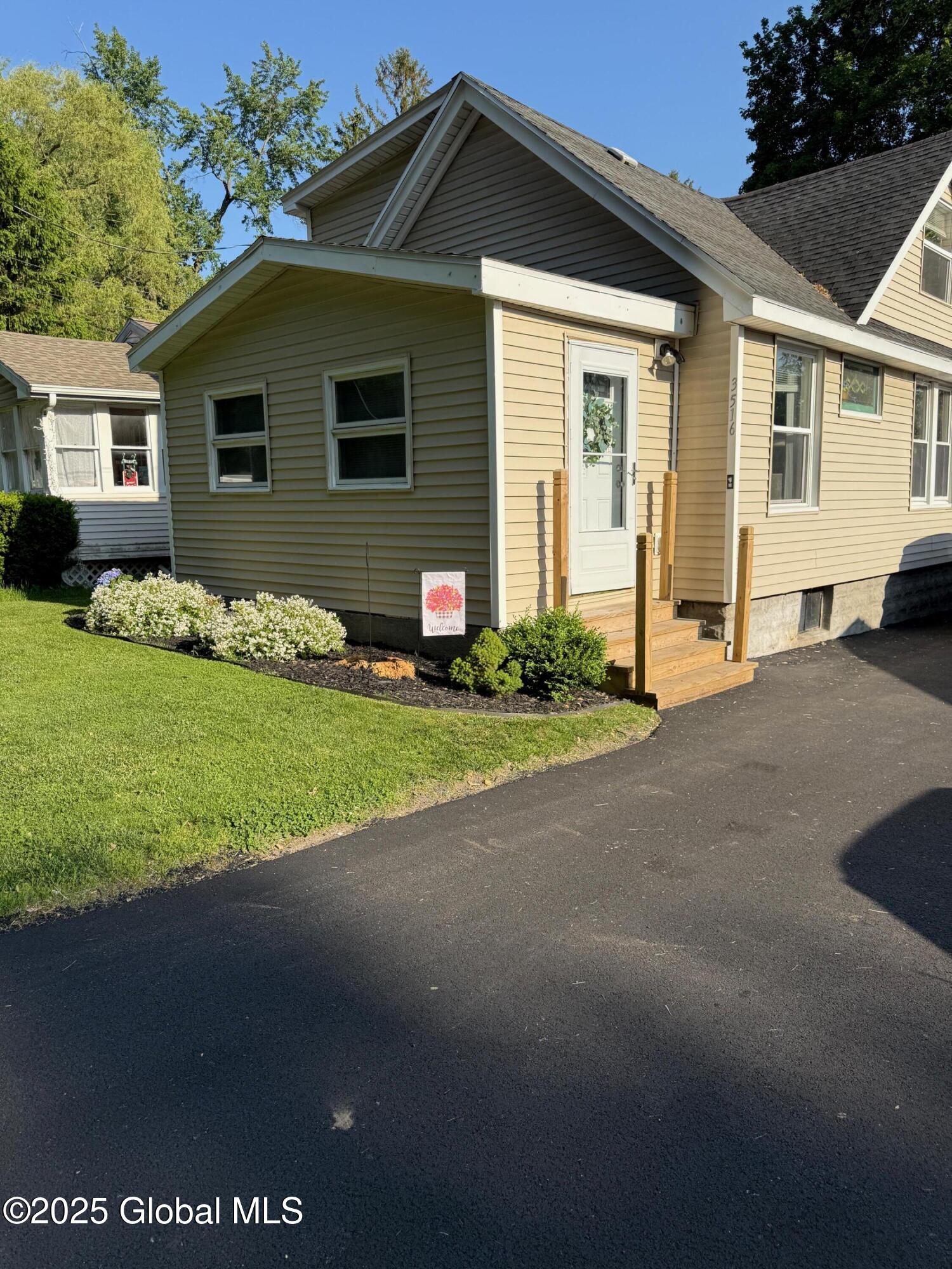 3516 Consaul Road, Niskayuna, New York image 1