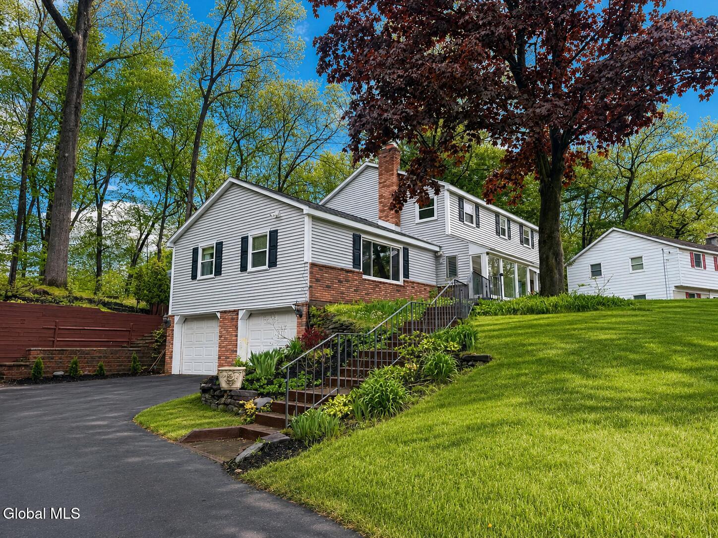 25 Shadow Wood Way
