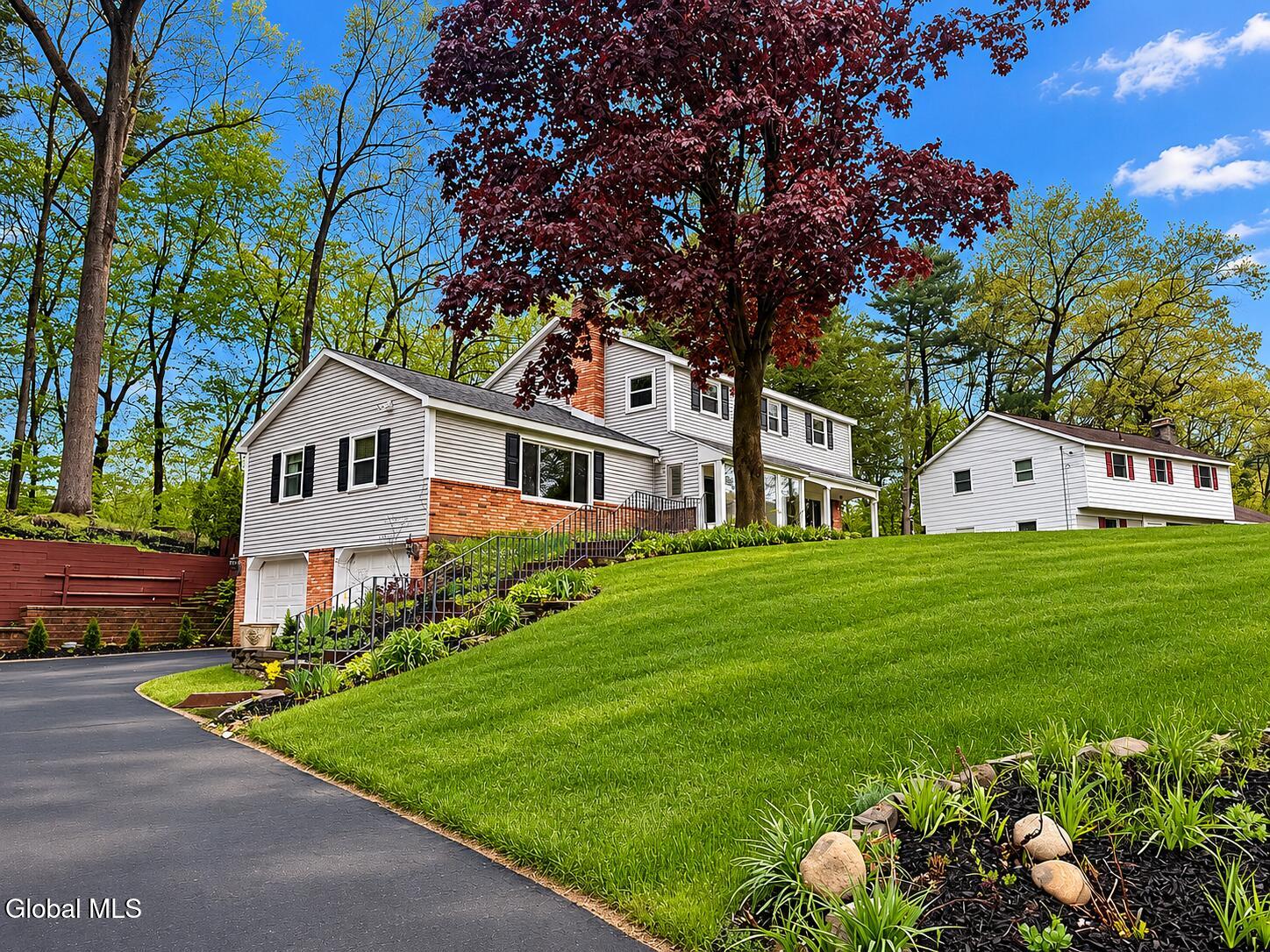 25 Shadow Wood Way