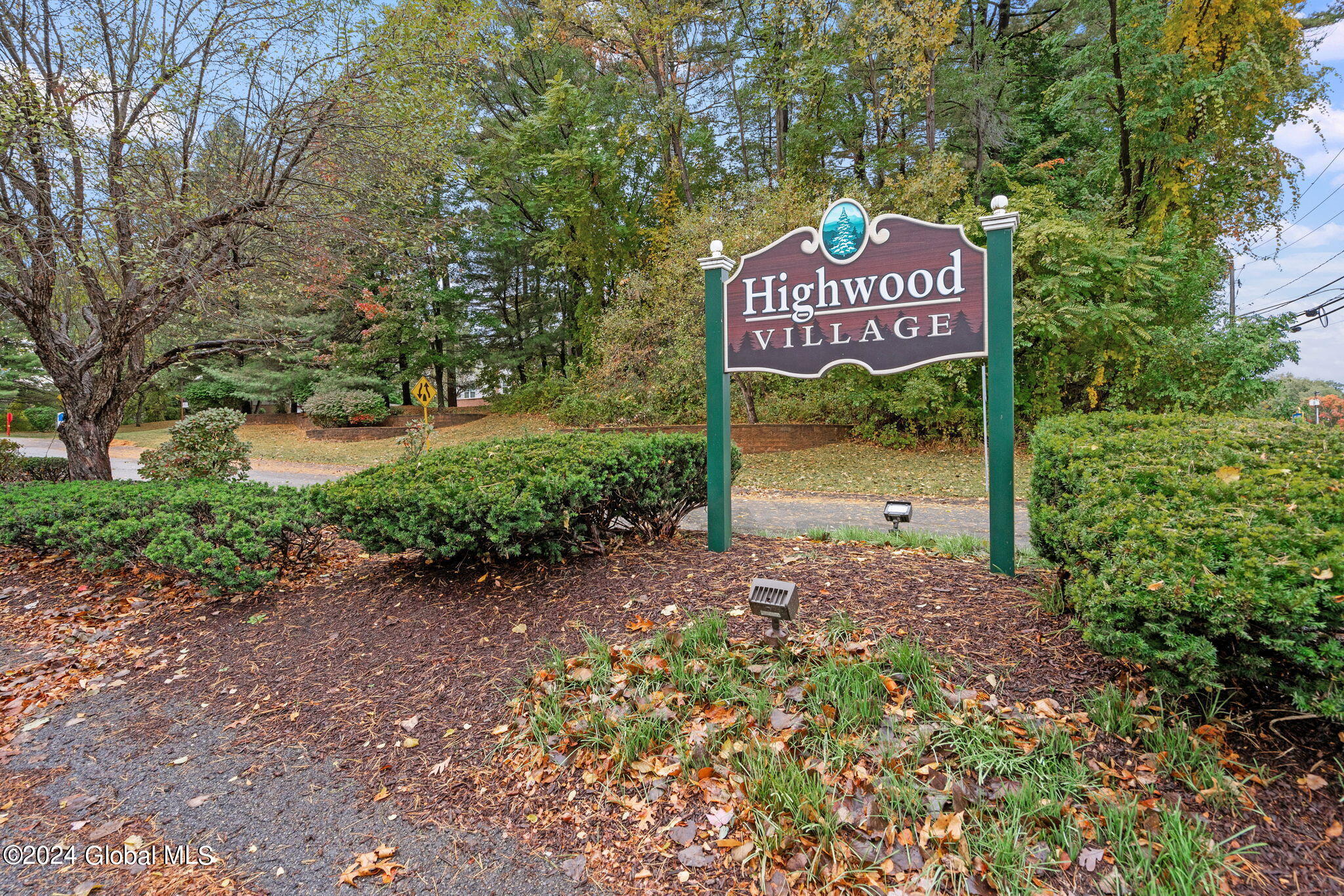 530 Highwood Circle, Albany, New York image 35