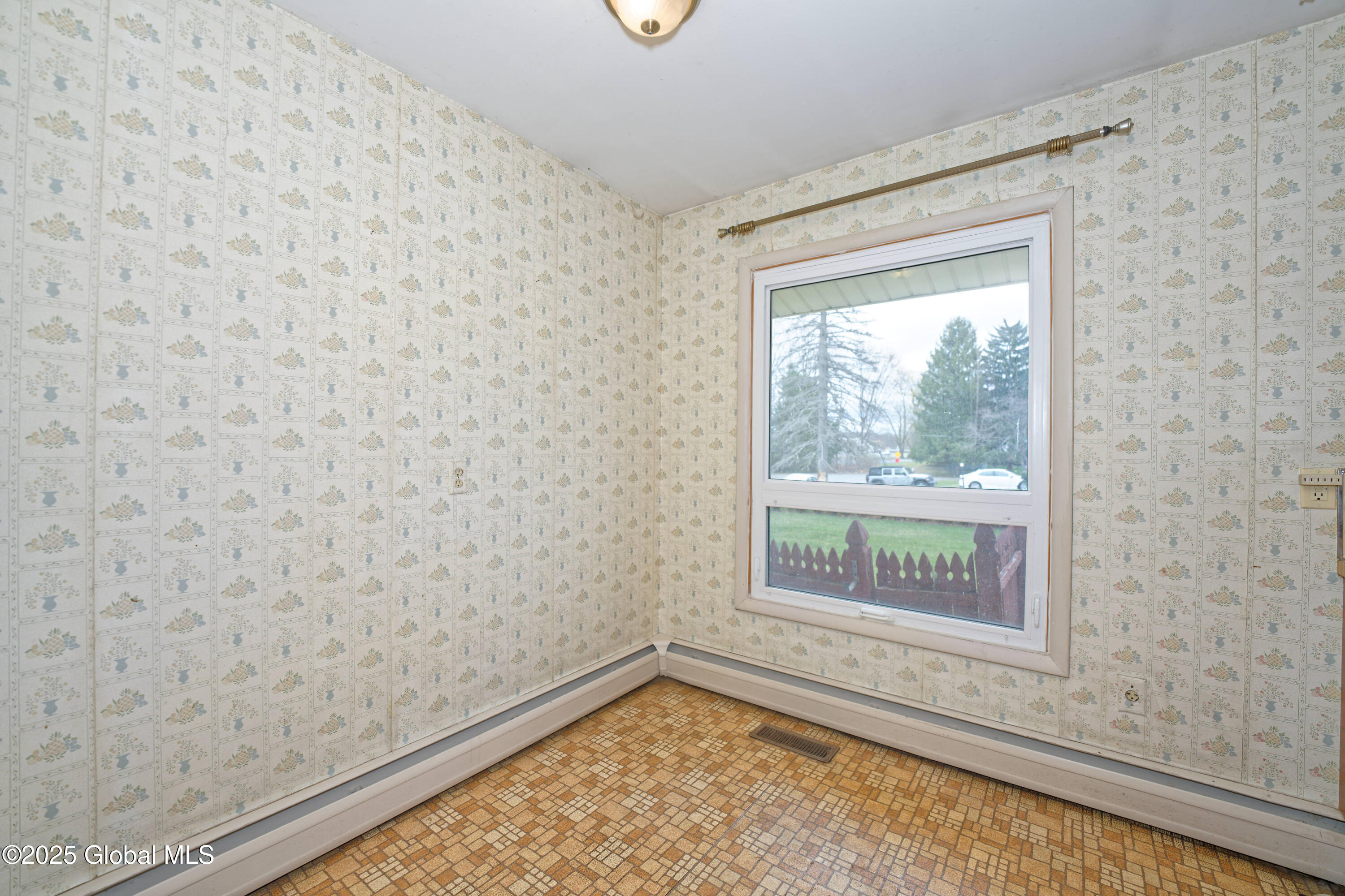 3 Caroline Street, Latham, New York image 15