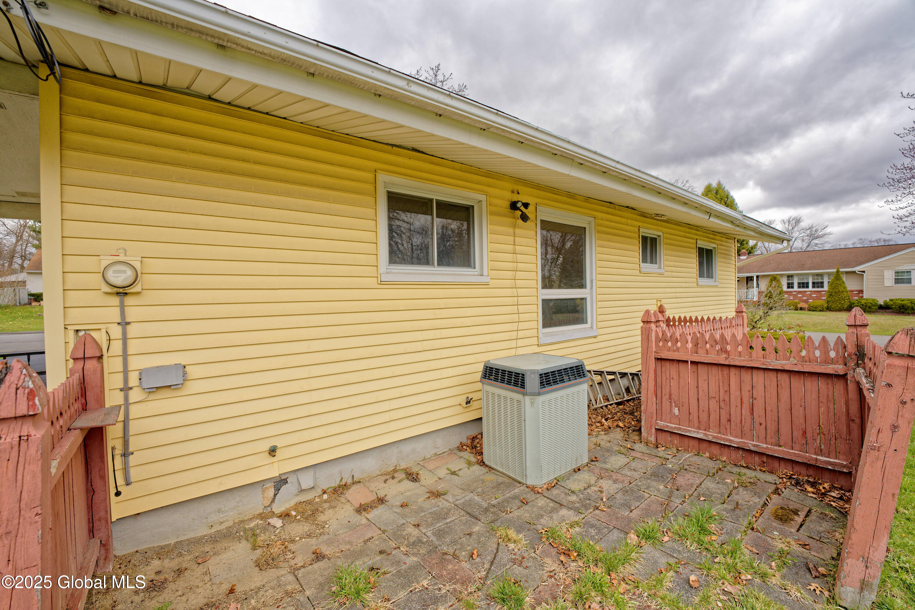 3 Caroline Street, Latham, New York image 26
