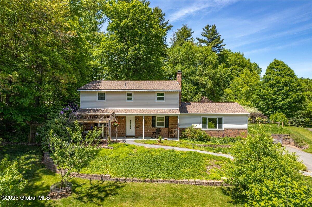 4 Sturbridge Court, Clifton Park, New York image 2