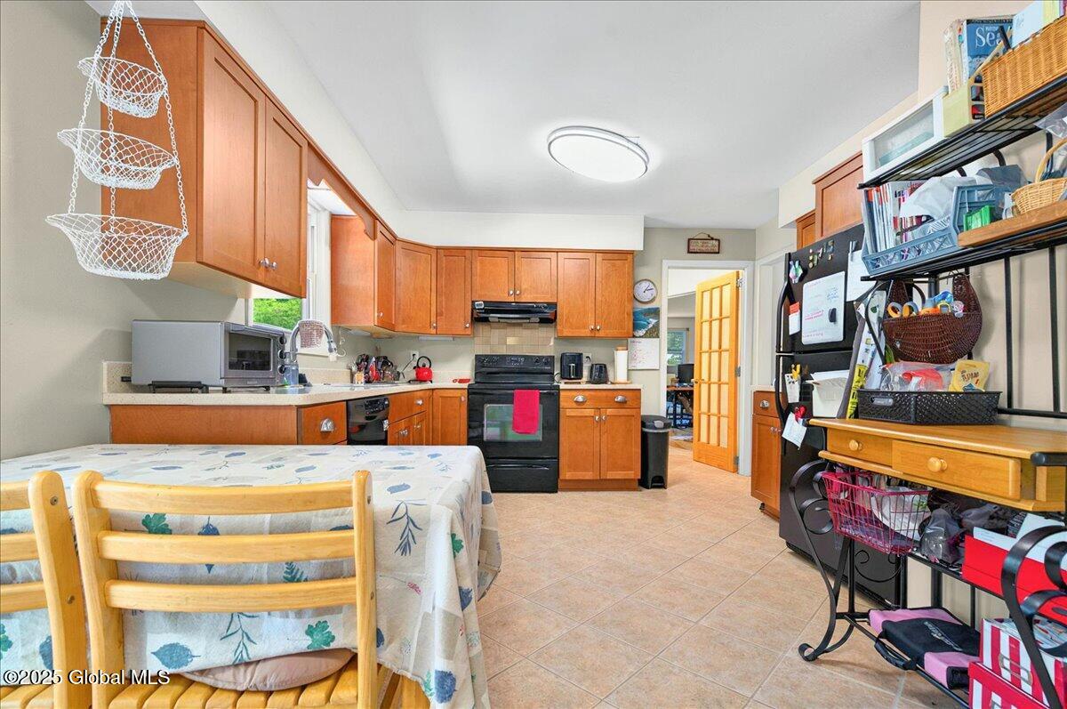 4 Sturbridge Court, Clifton Park, New York image 17