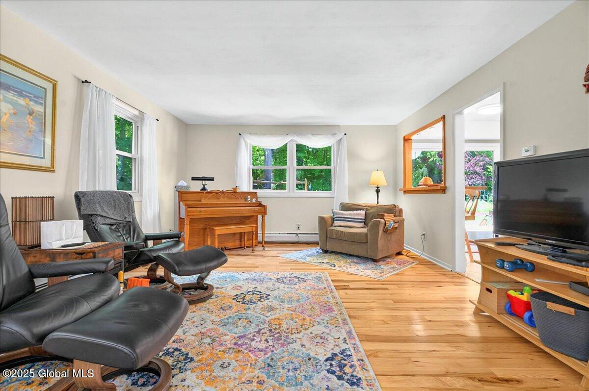 4 Sturbridge Court, Clifton Park, New York image 14