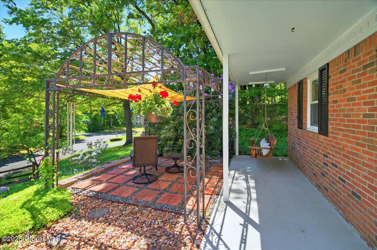 4 Sturbridge Court, Clifton Park, New York image 10