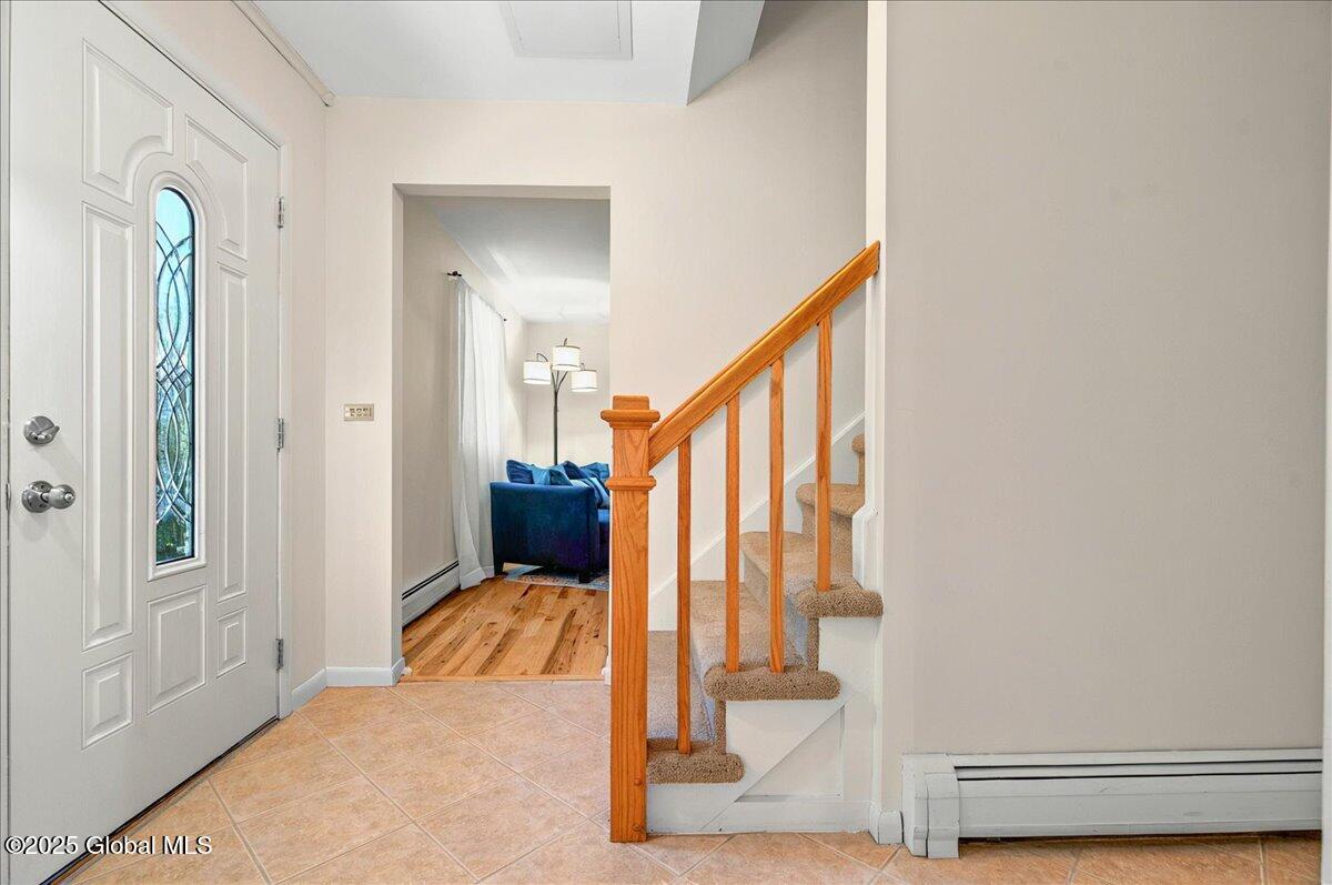 4 Sturbridge Court, Clifton Park, New York image 12