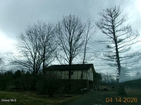 Photo of 32 Aviator Way, Queensbury, NY 12804 (MLS # 202615713)