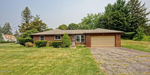 Photo of 5 Hosford Avenue, Rensselaer, NY 12144 (MLS # 202523482) Photo of 5 Hosford Avenue, Rensselaer, NY 12144 (MLS # 202523482)