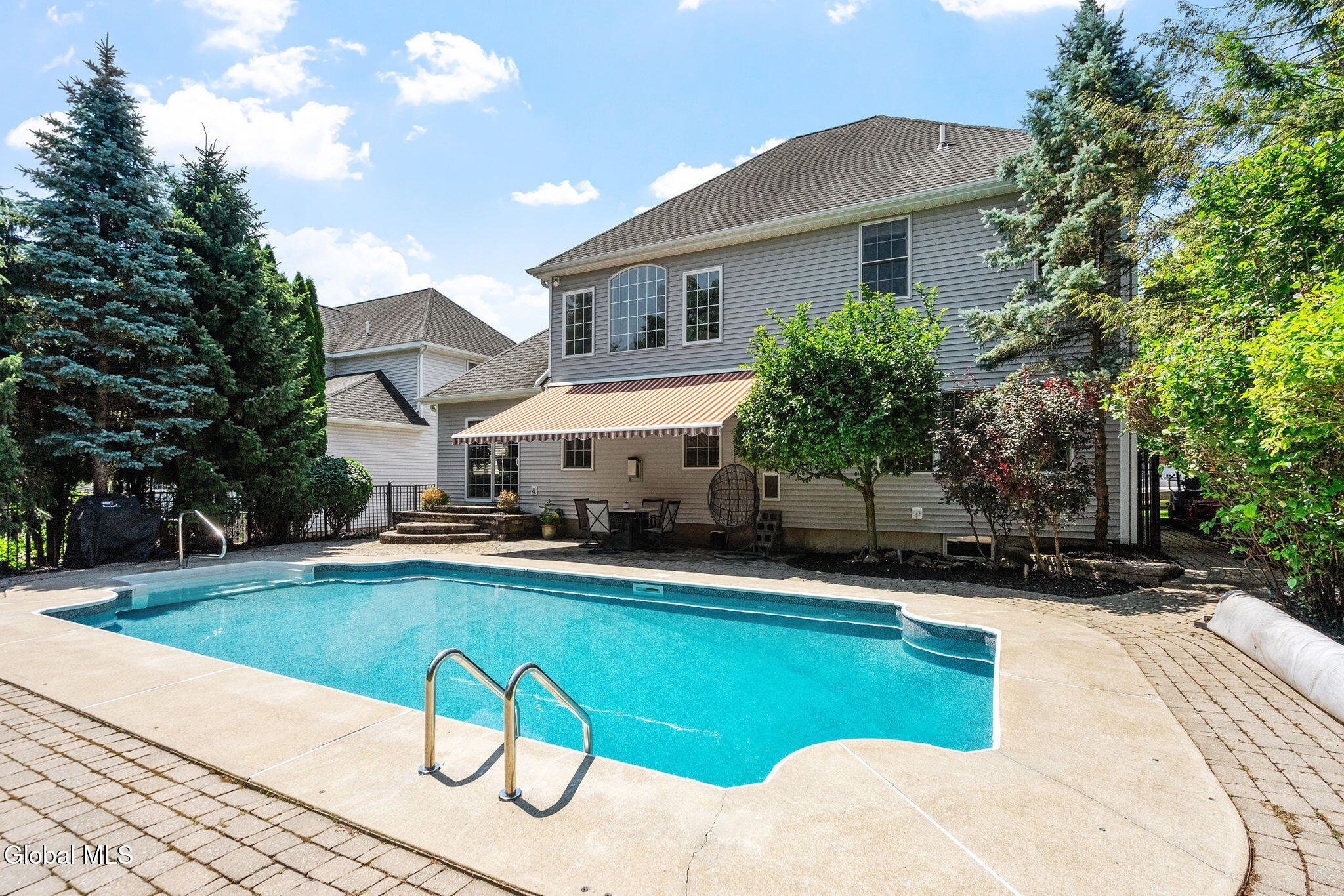 10 Yardley Court
