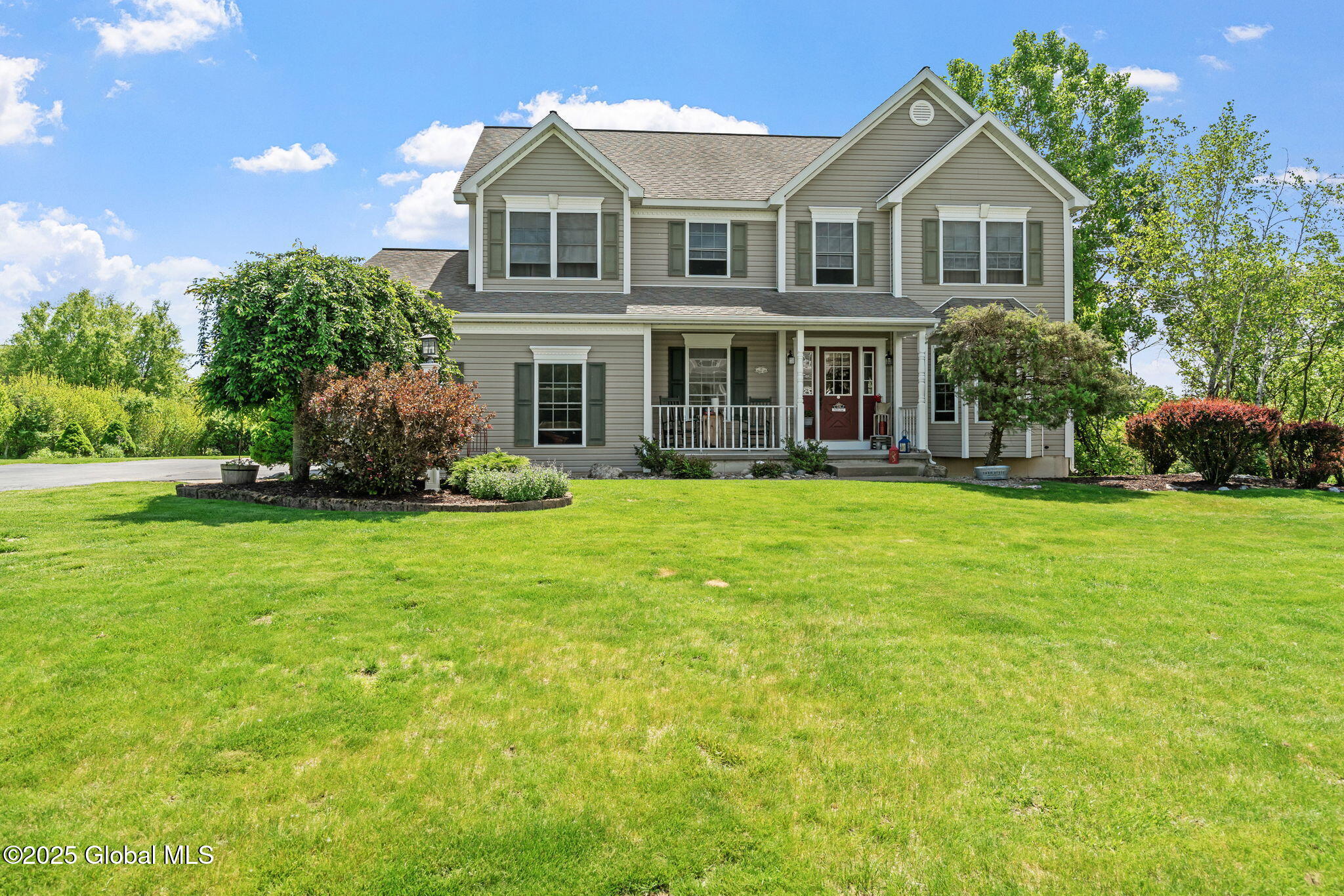 17 Jordan Lane, Glenville, New York image 1