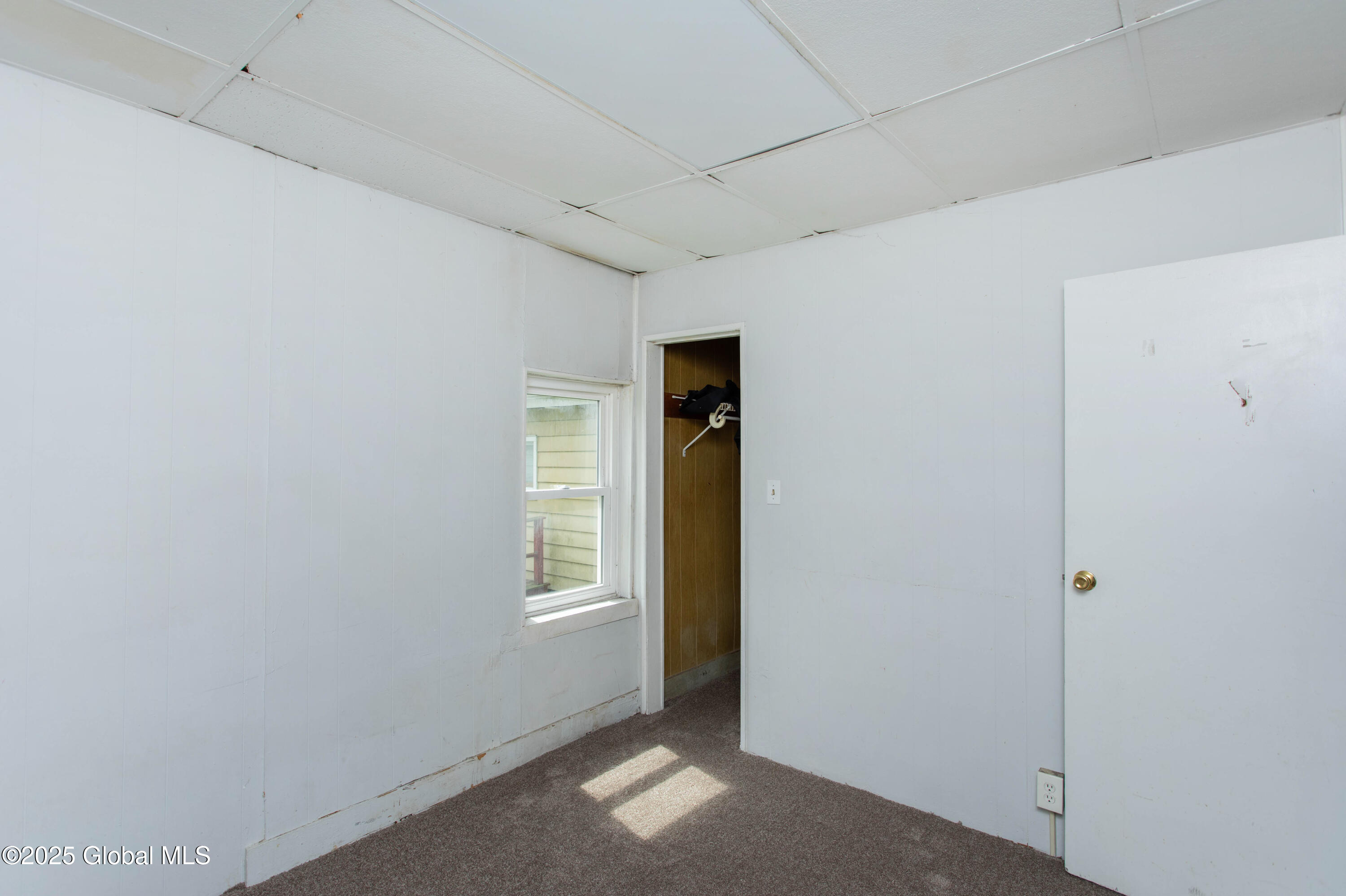 Albany, New York 12206, United States, 4 Bedrooms Bedrooms, ,4 BathroomsBathrooms,Residential,Pending,122904