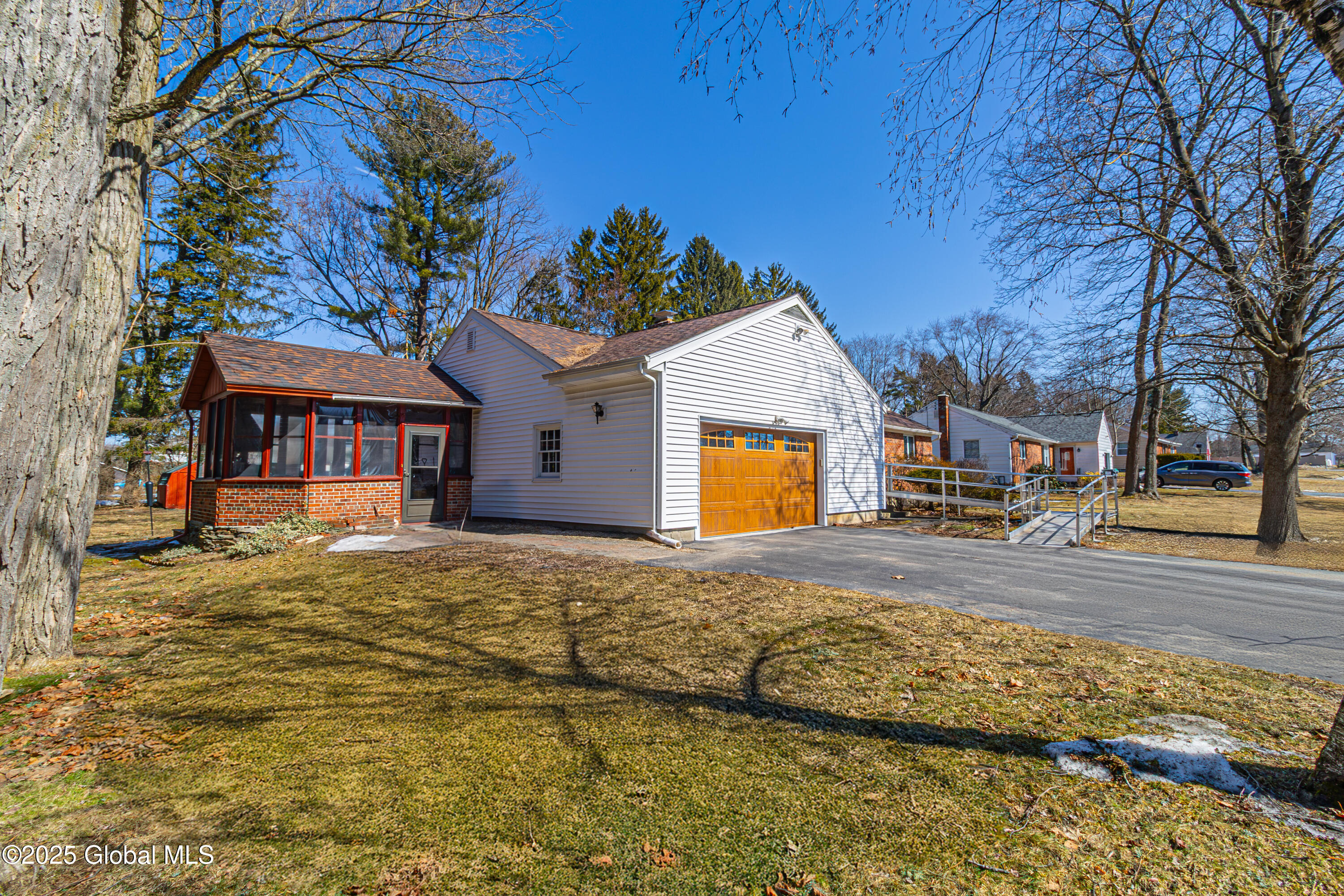 1 Cherry Lane, Glenville, New York image 5