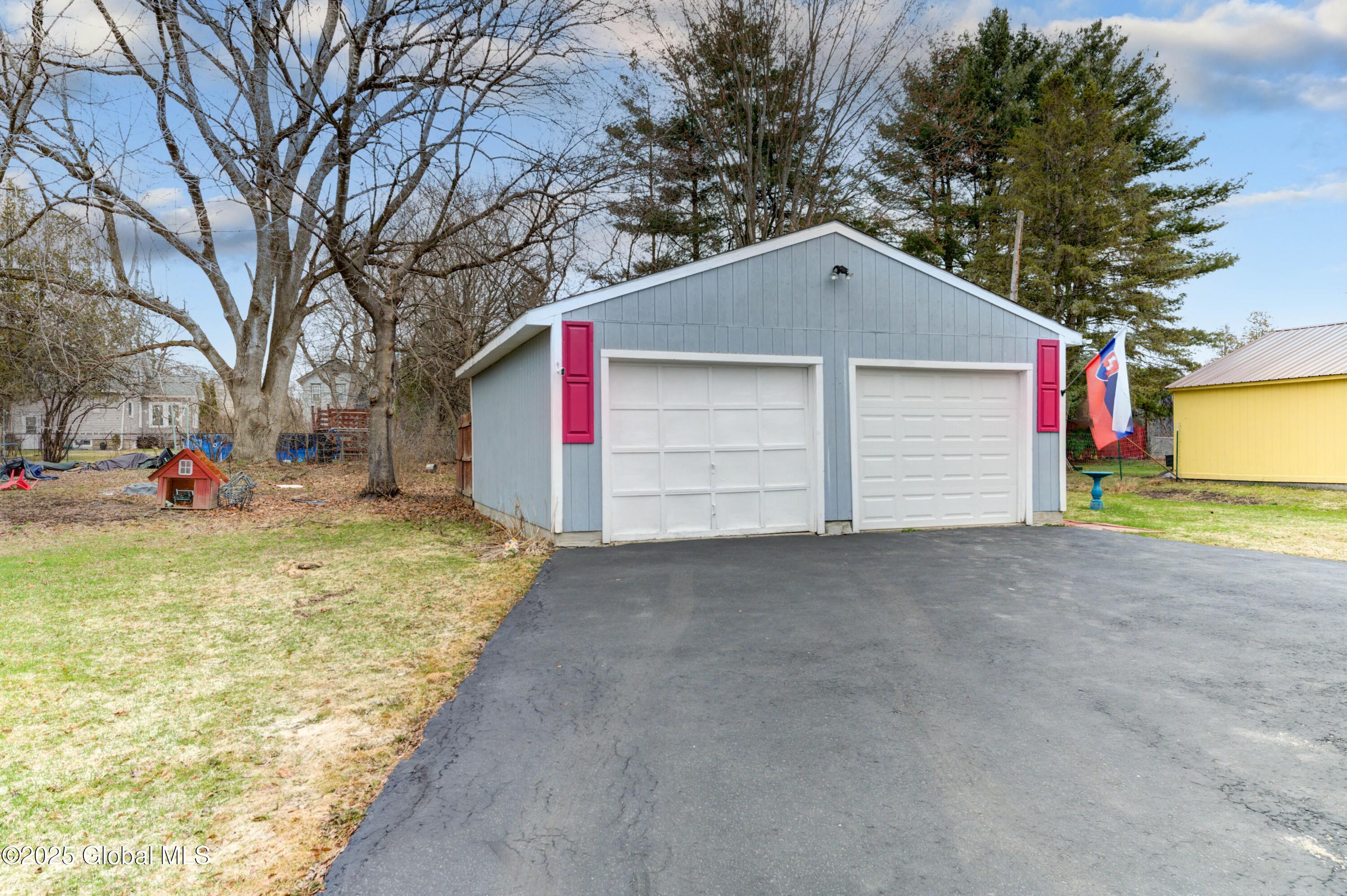 11 Matthew Street, Johnstown, New York image 18