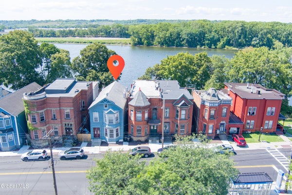89 2ND AVE # 1, TROY, NY 12180 - Image 32eab07e9c8ce552a2b090f6a2889108/1507202538