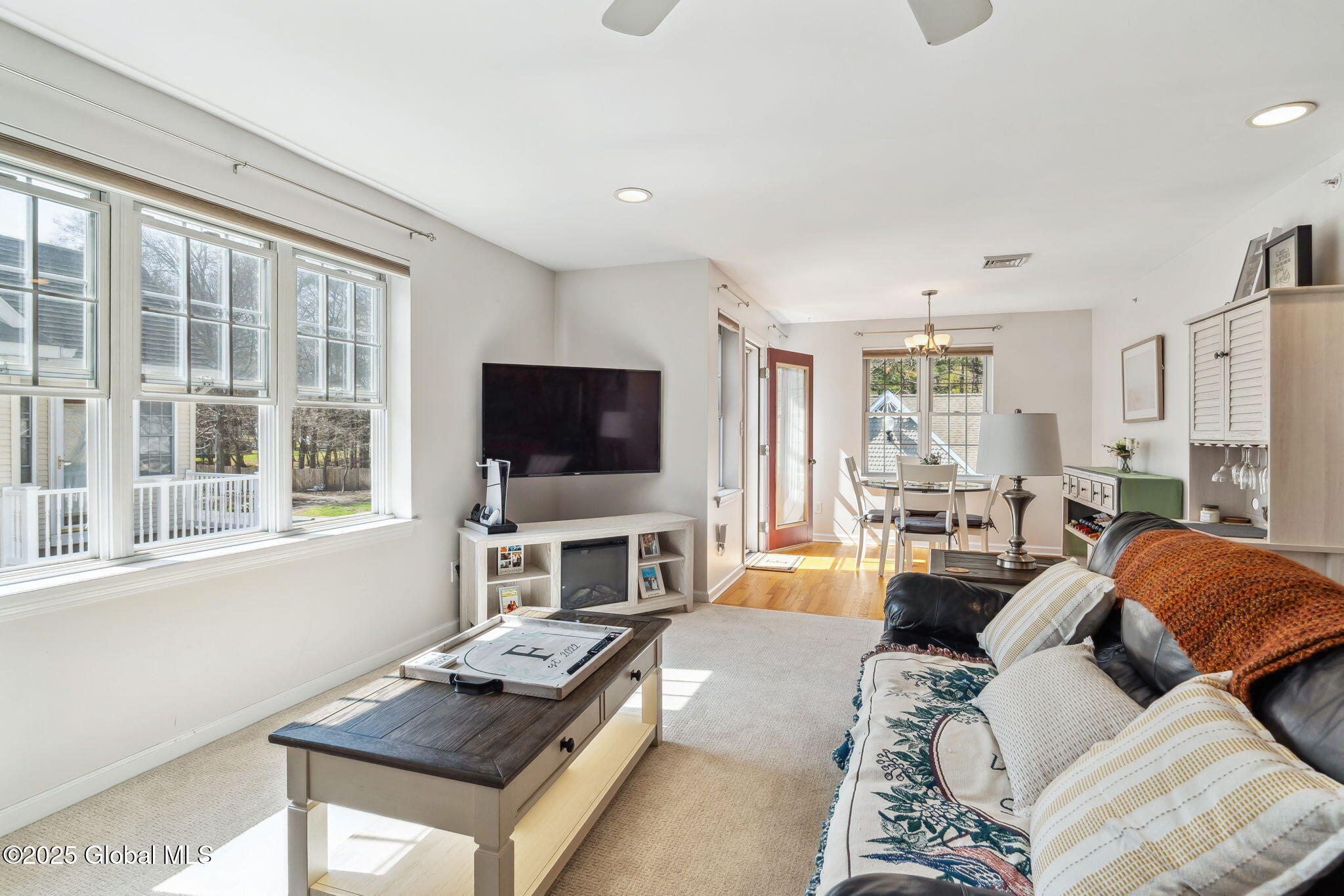 507 Mallards Pond Lane, Schenectady, New York image 9