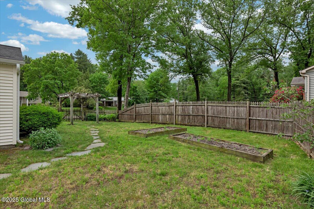 21 Hillcrest Drive, Clifton Park, New York image 31